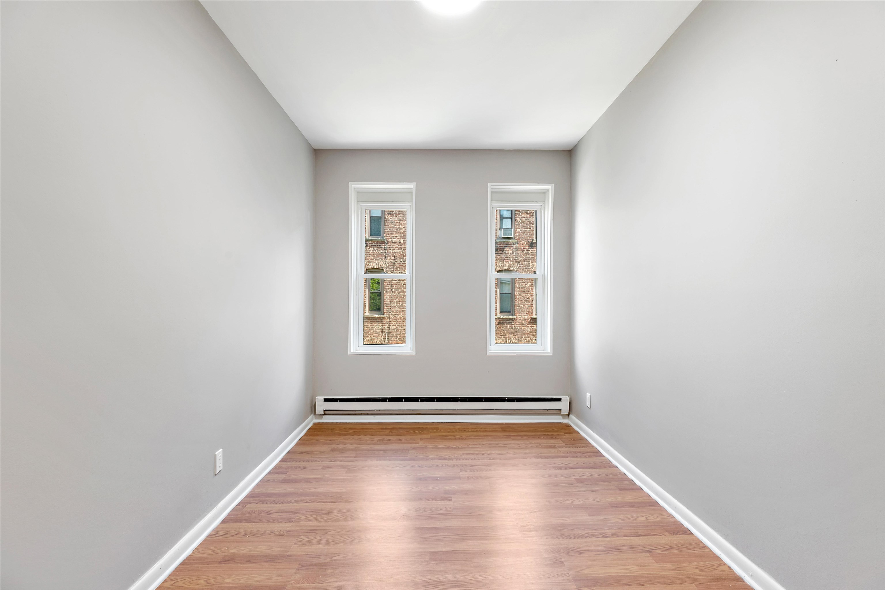248 CLENDENNY AVE Unit: 4