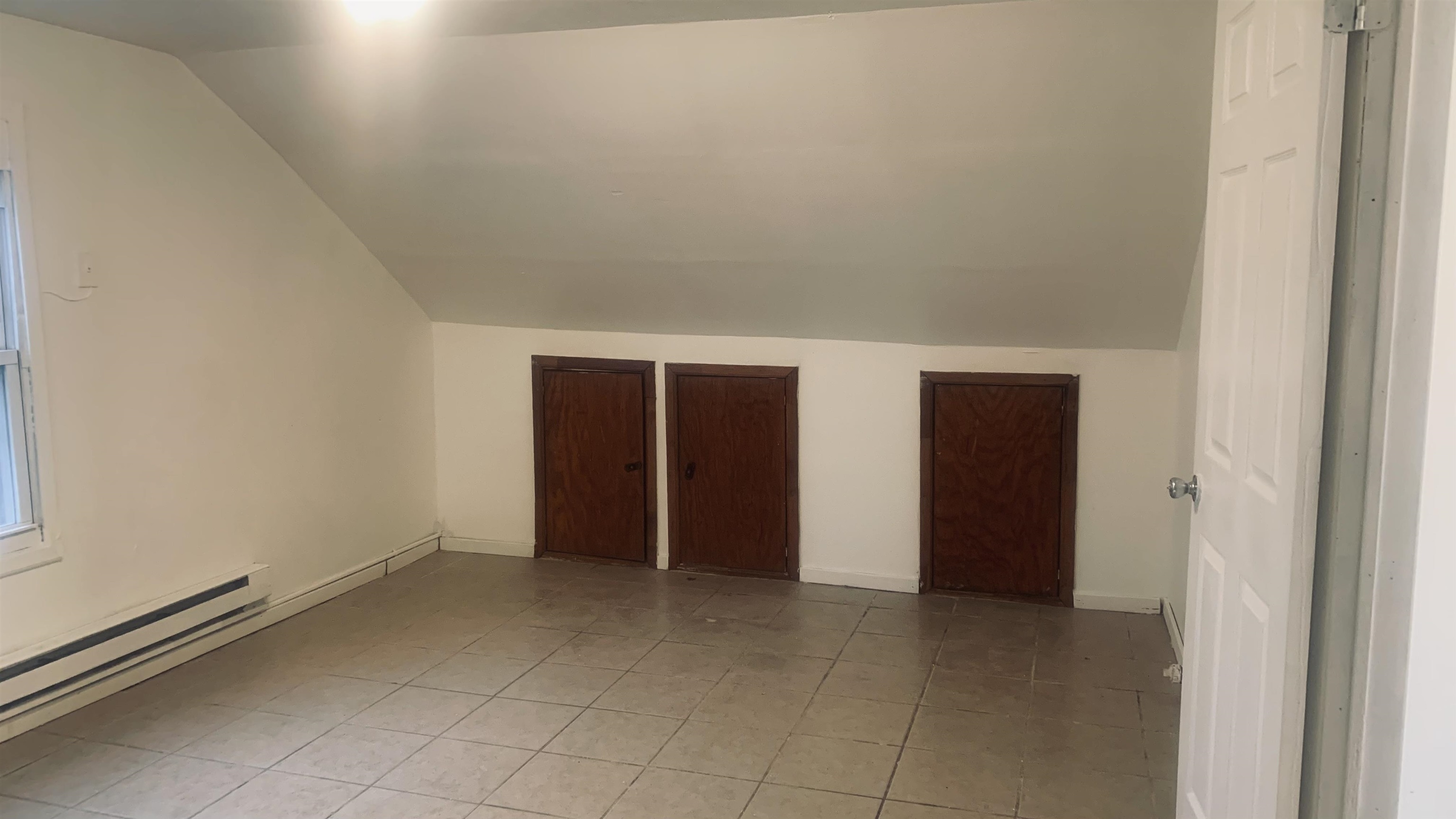23 WILLIAMS AVE Unit: 2