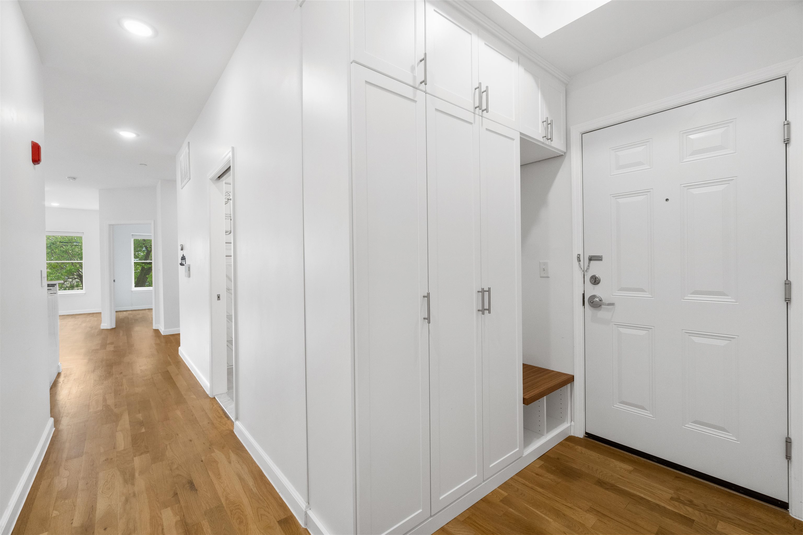 936 PAVONIA AVE Unit: 2B