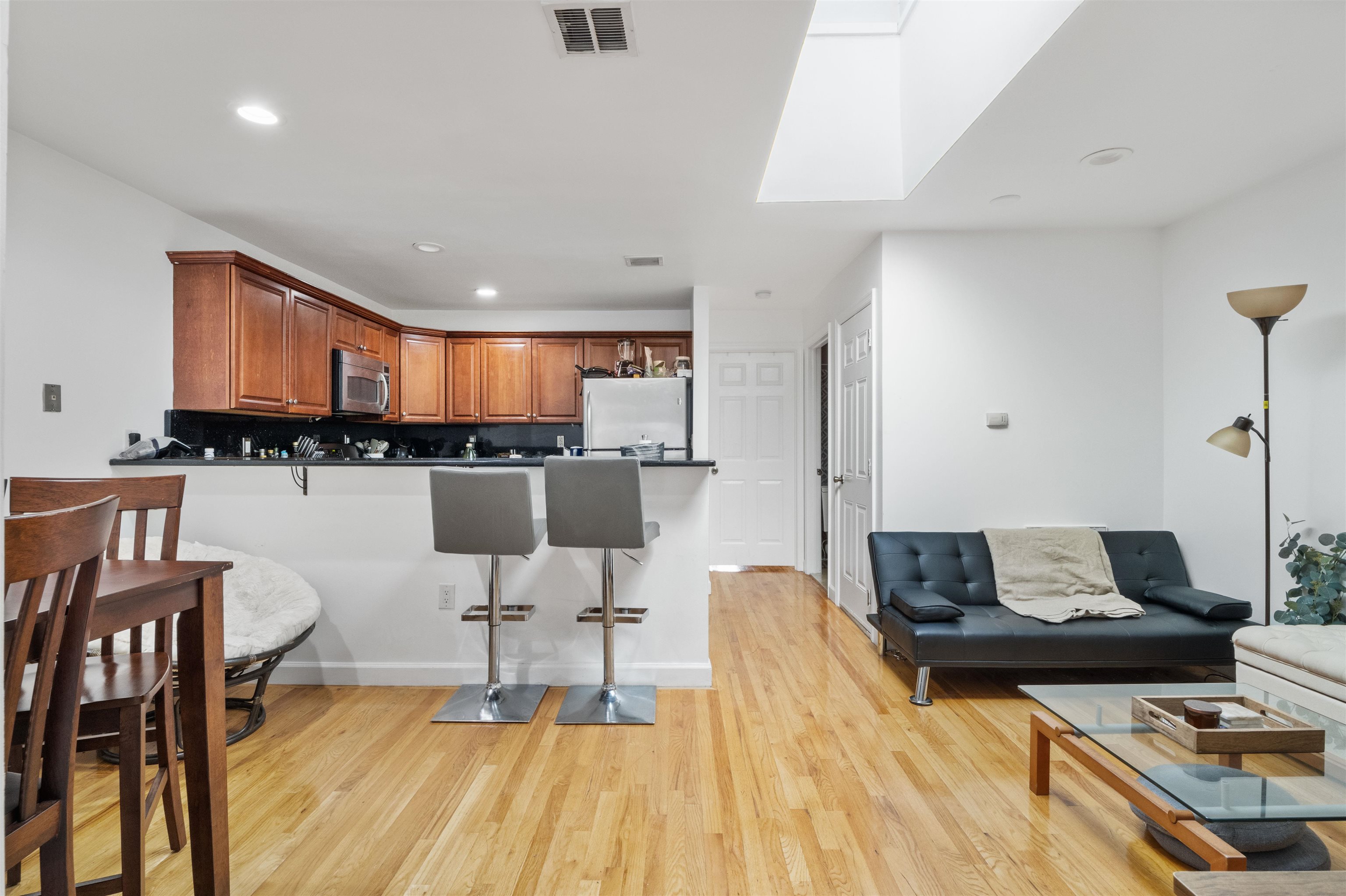 379 1ST ST Unit: 2