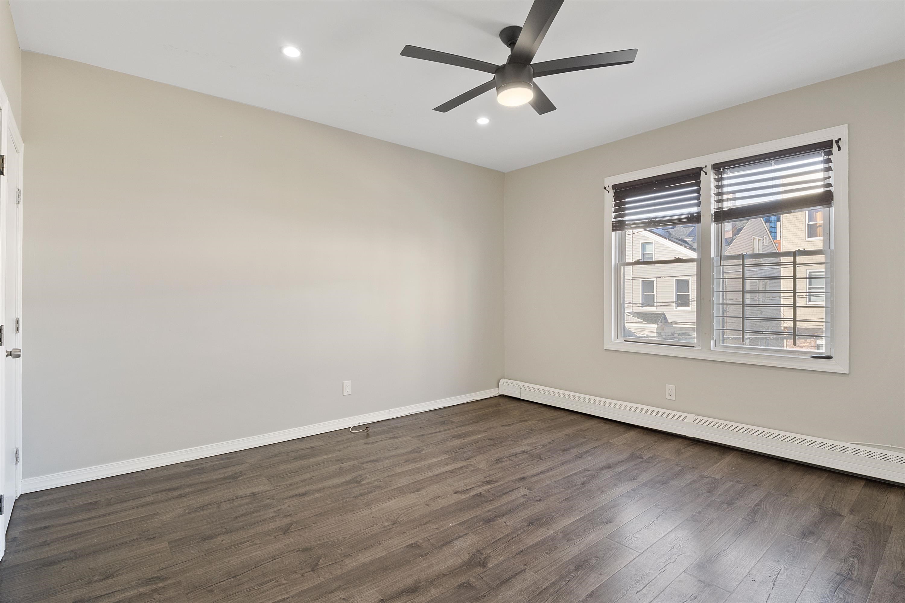 21 HOWARD PL Unit: 2