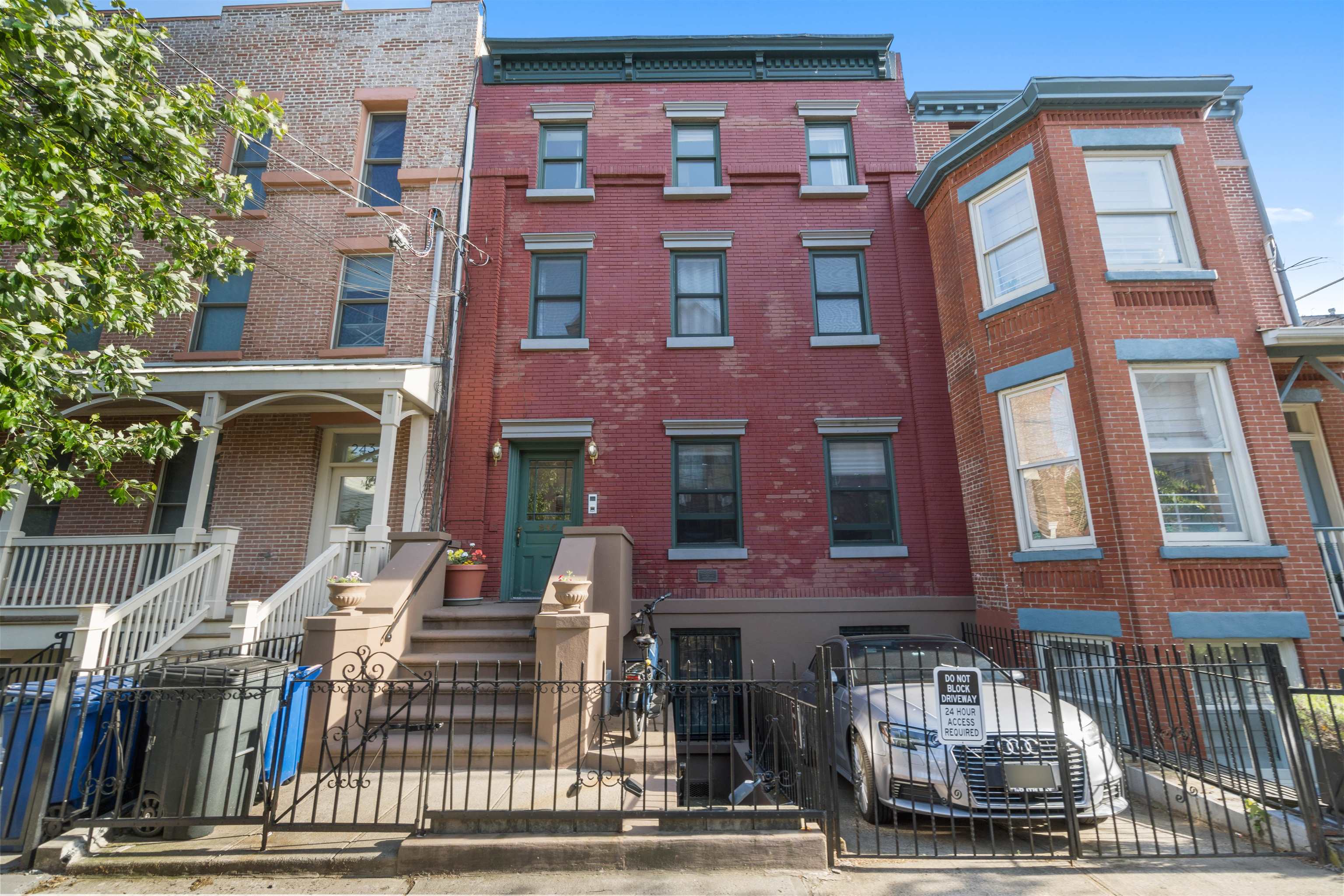 245 3RD ST Unit: 3