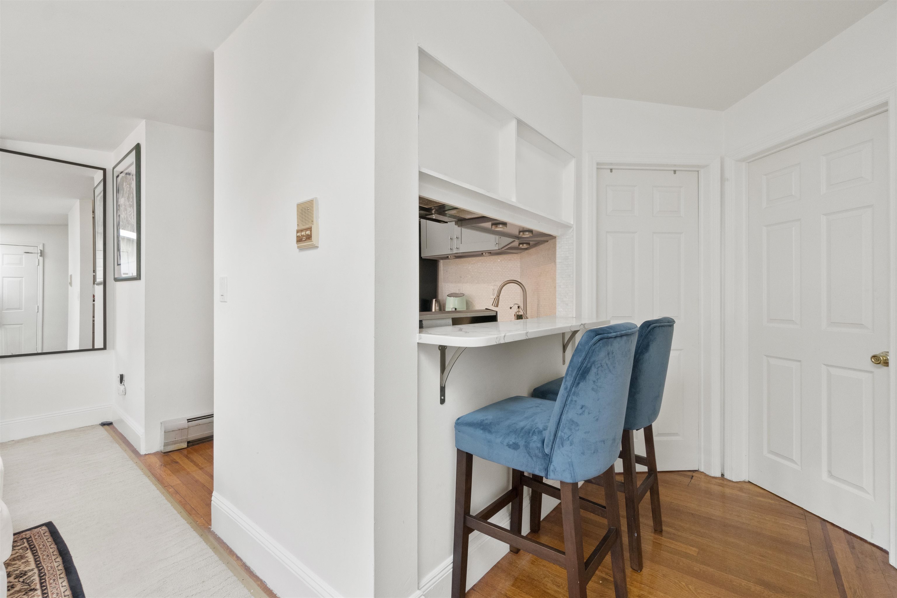 245 3RD ST Unit: 3