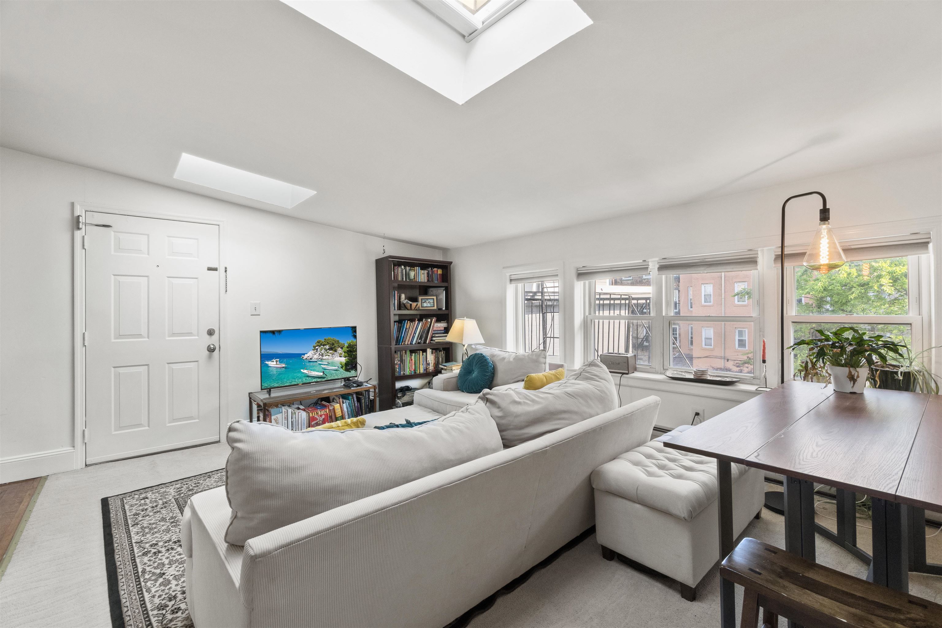 245 3RD ST Unit: 3