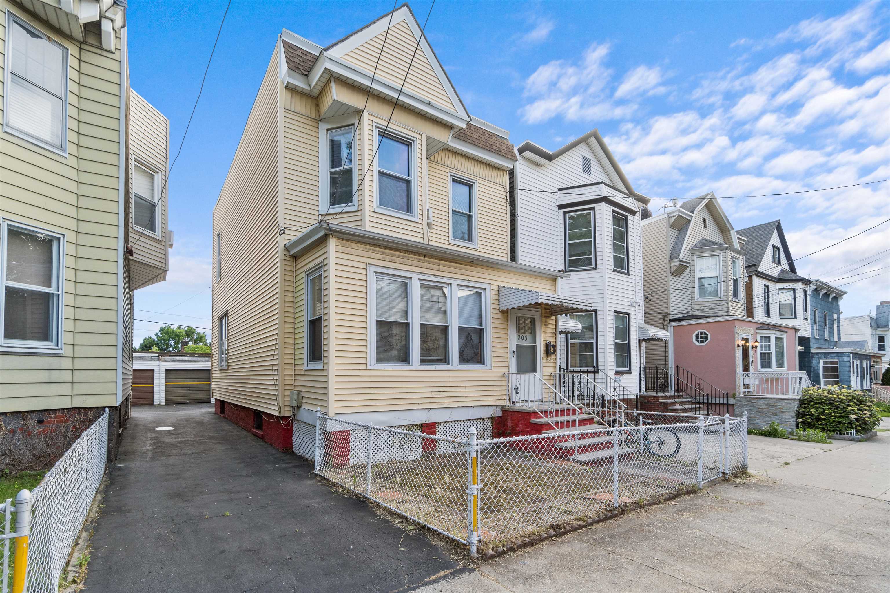 203 EGE AVE