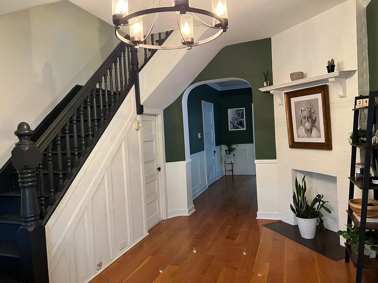 90 BENTLEY AVE
