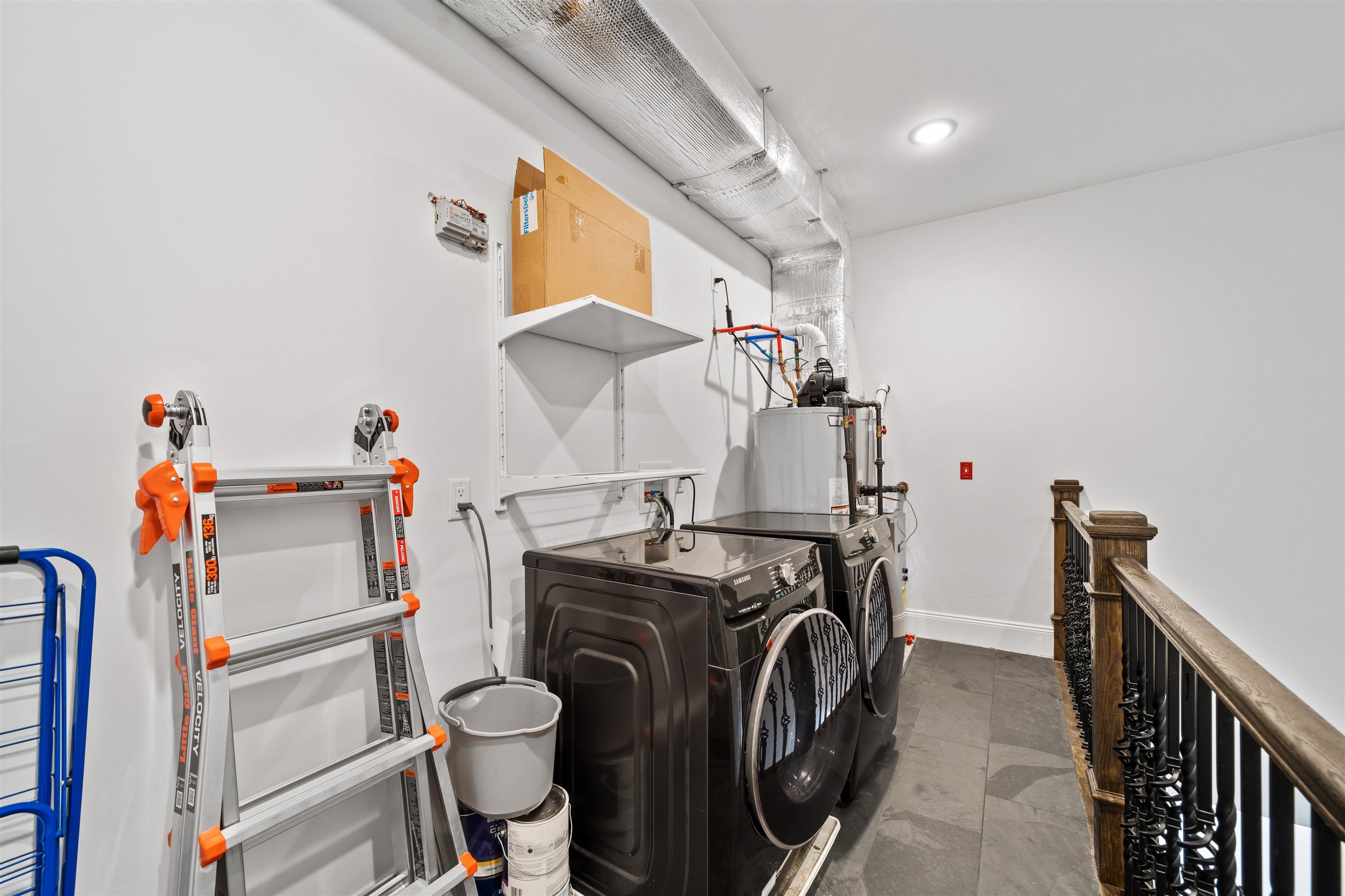 57 BEACON AVE Unit: 2