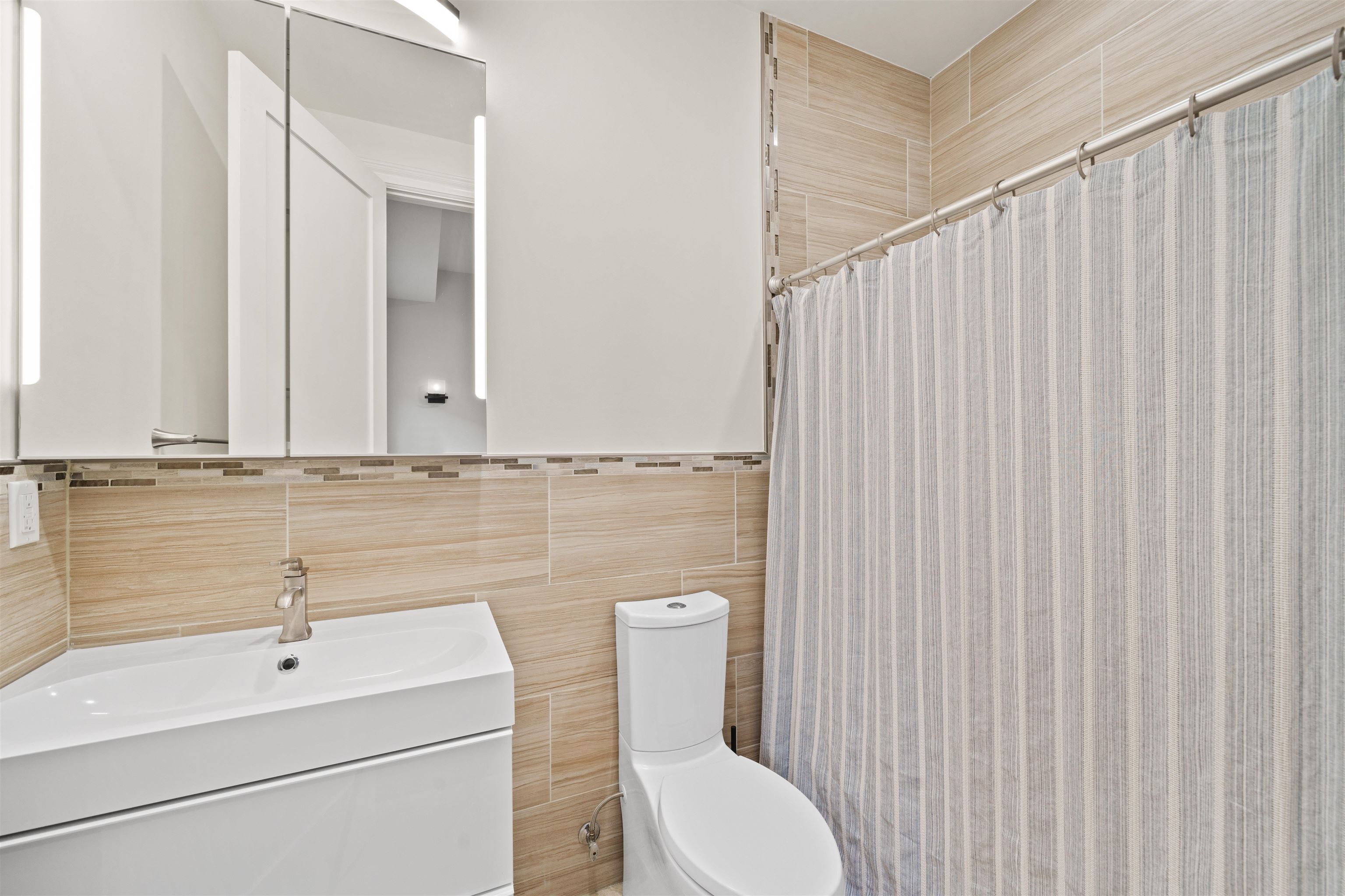 57 BEACON AVE Unit: 2