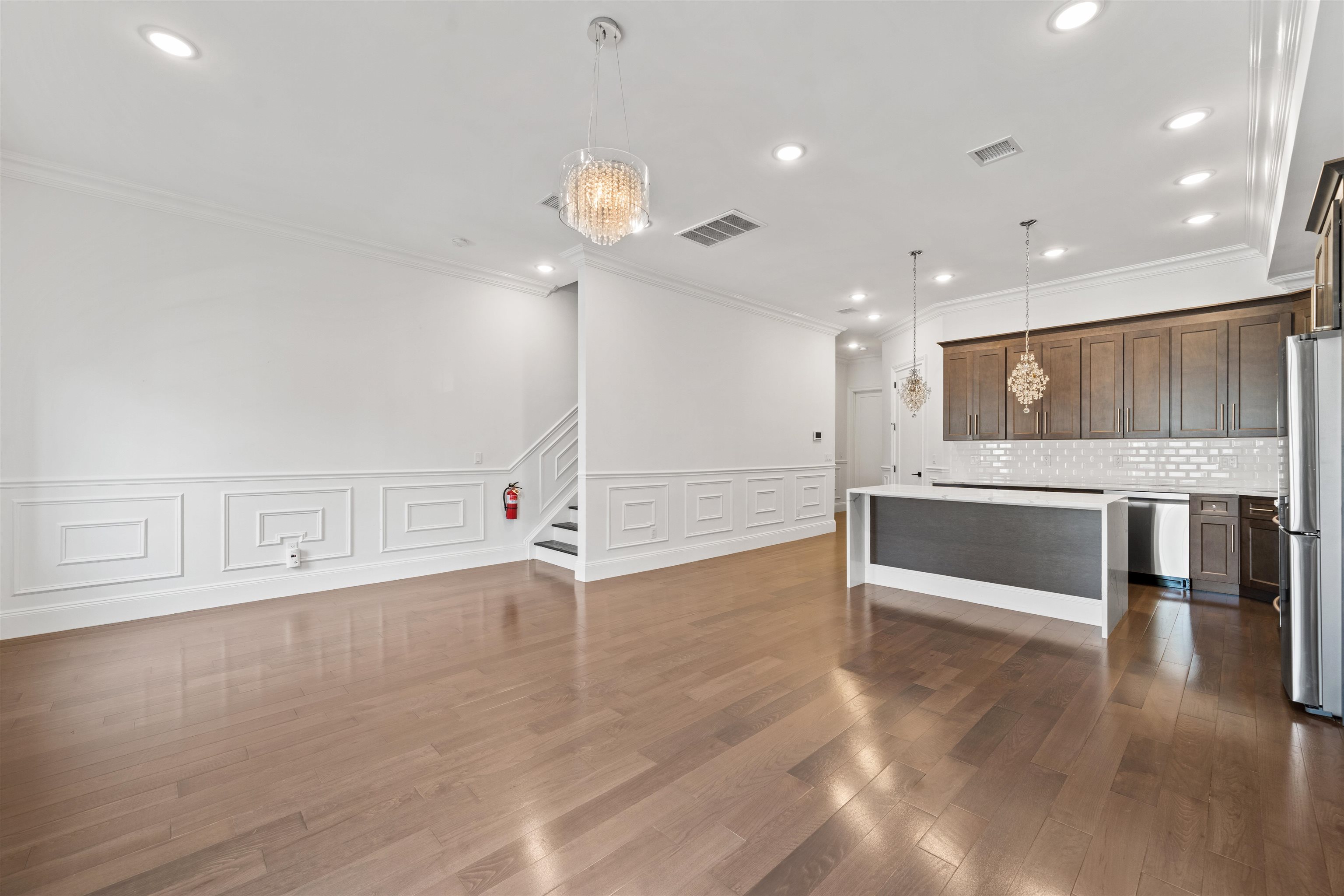 57 BEACON AVE Unit: 2