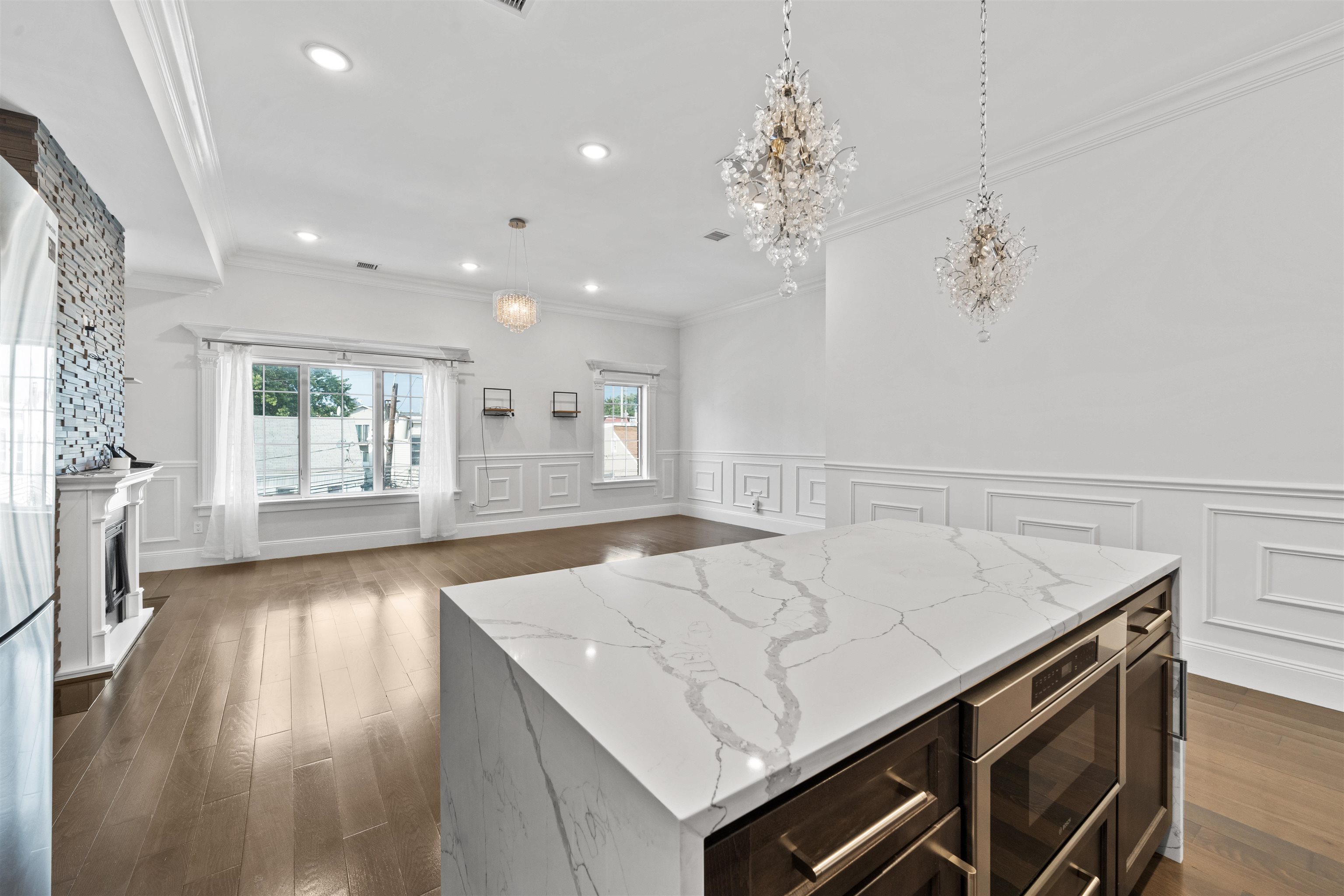 57 BEACON AVE Unit: 2