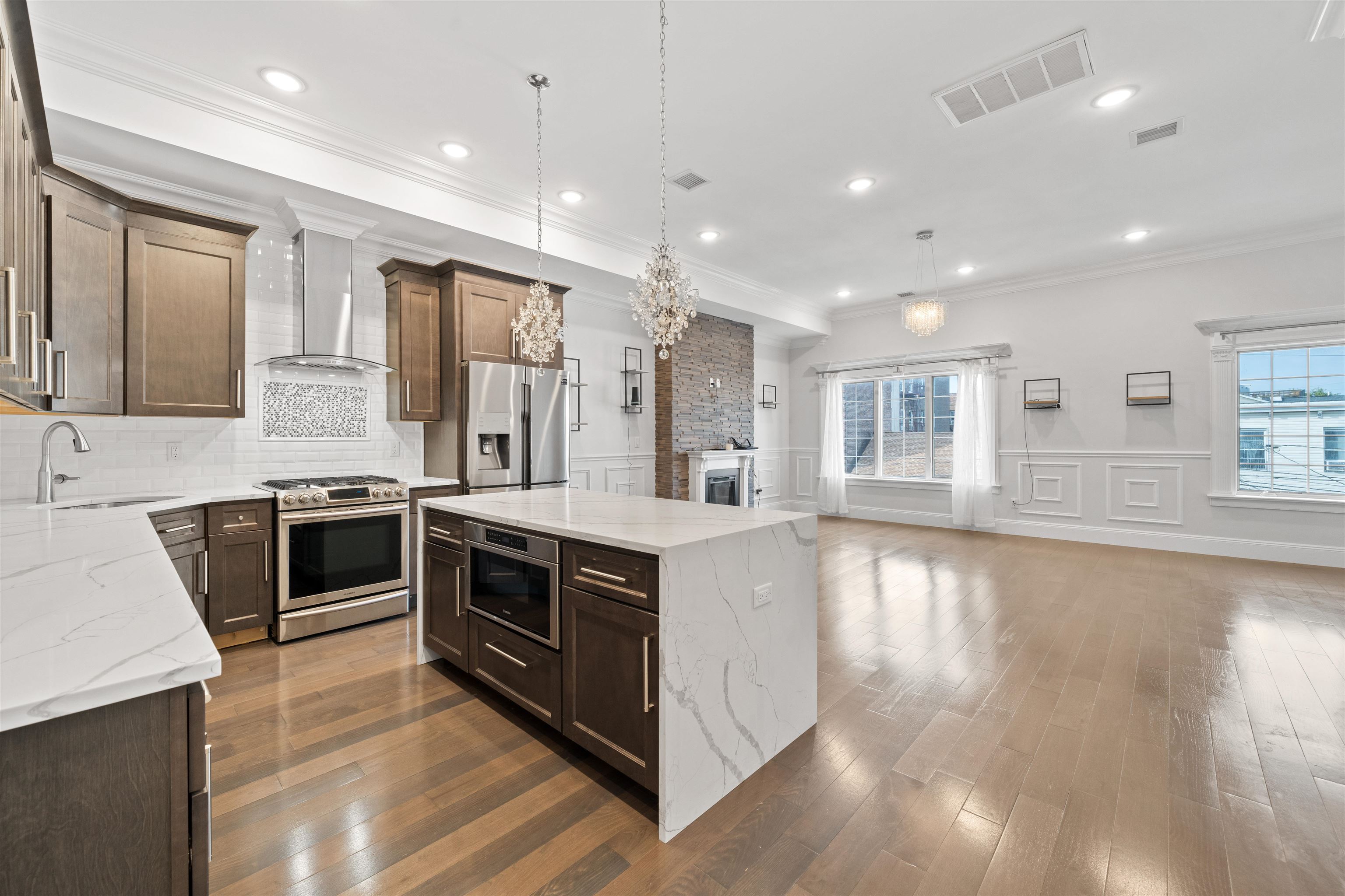 57 BEACON AVE Unit: 2