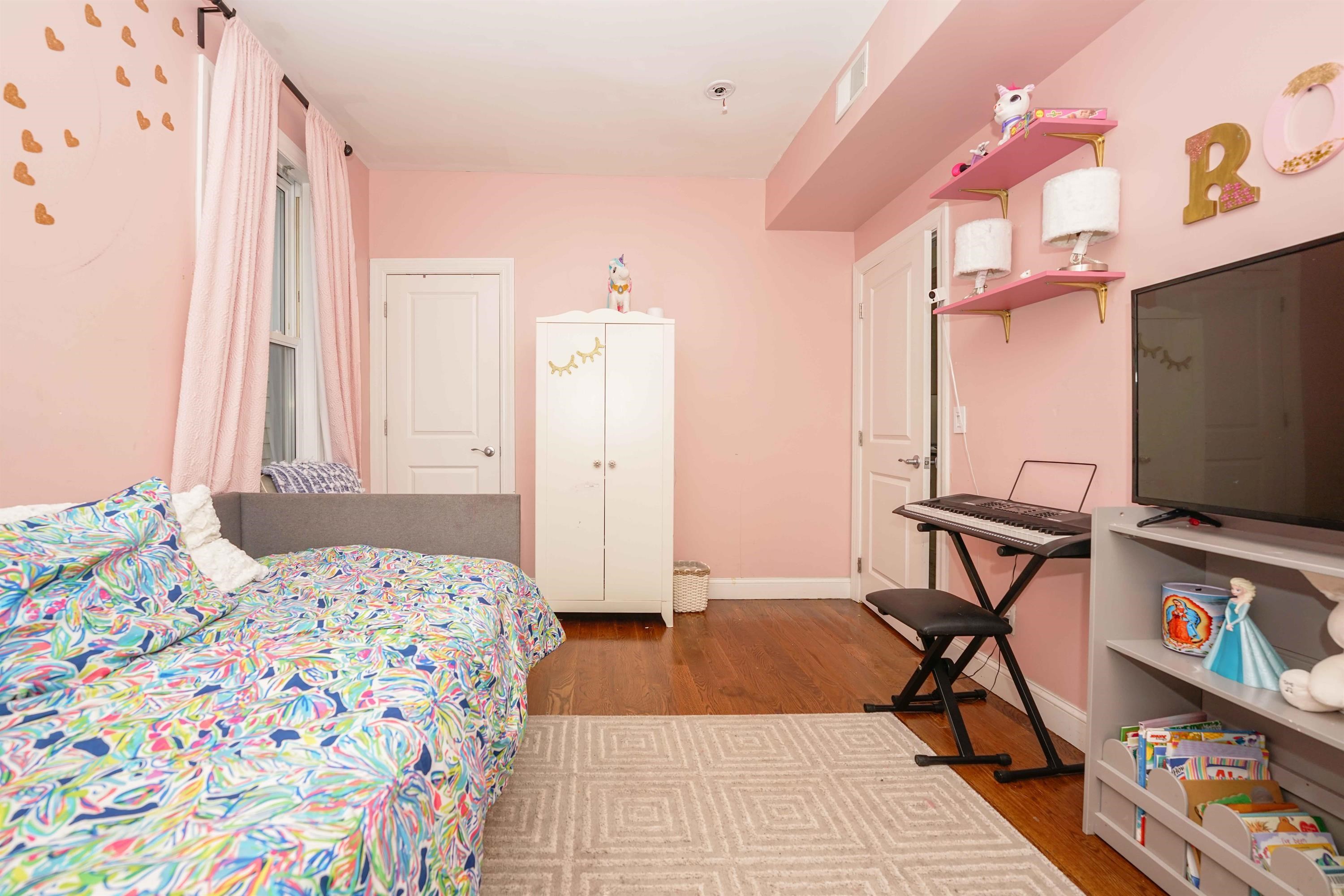 249 BEECH ST Unit: 2