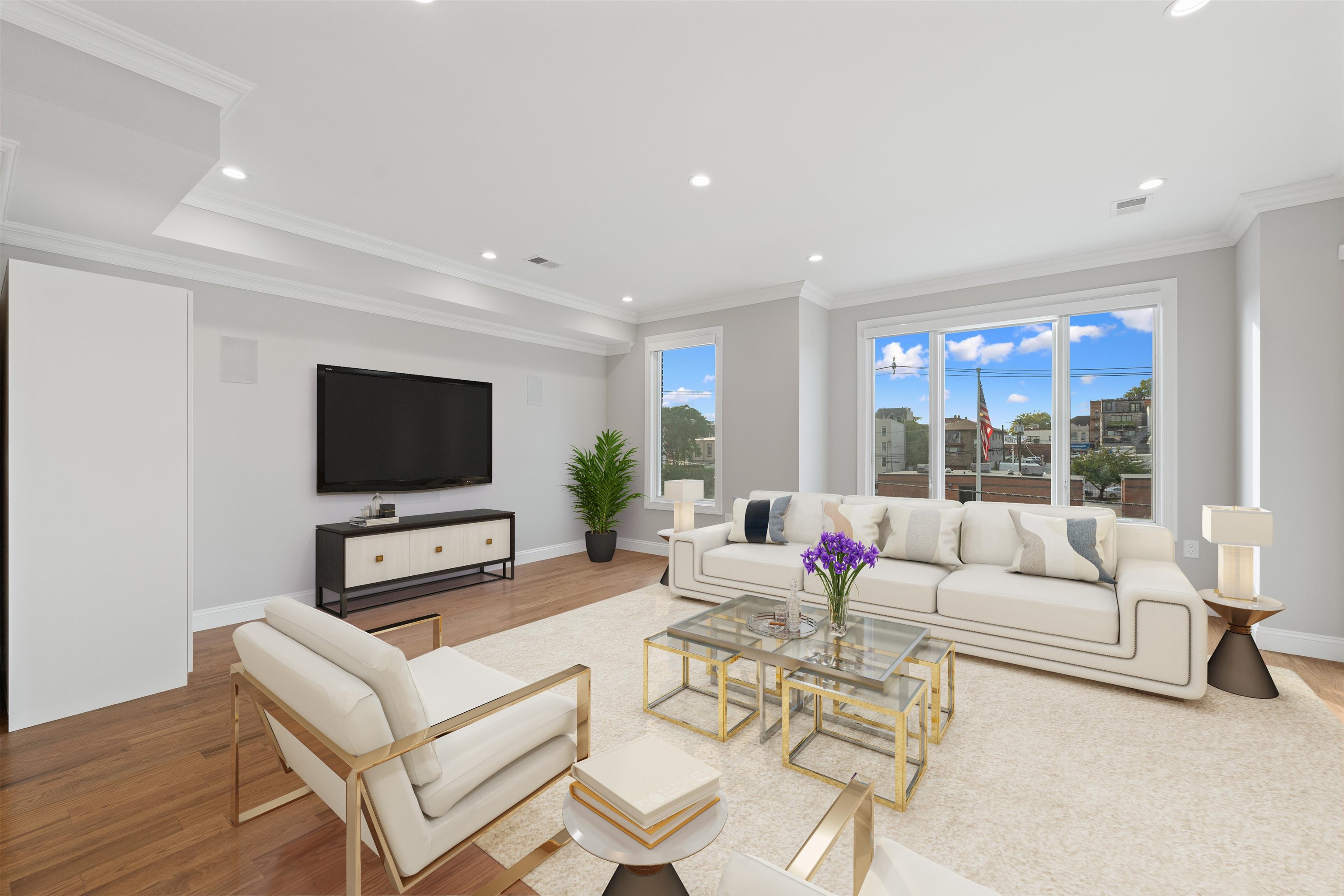 144 HANCOCK AVE Unit: 2
