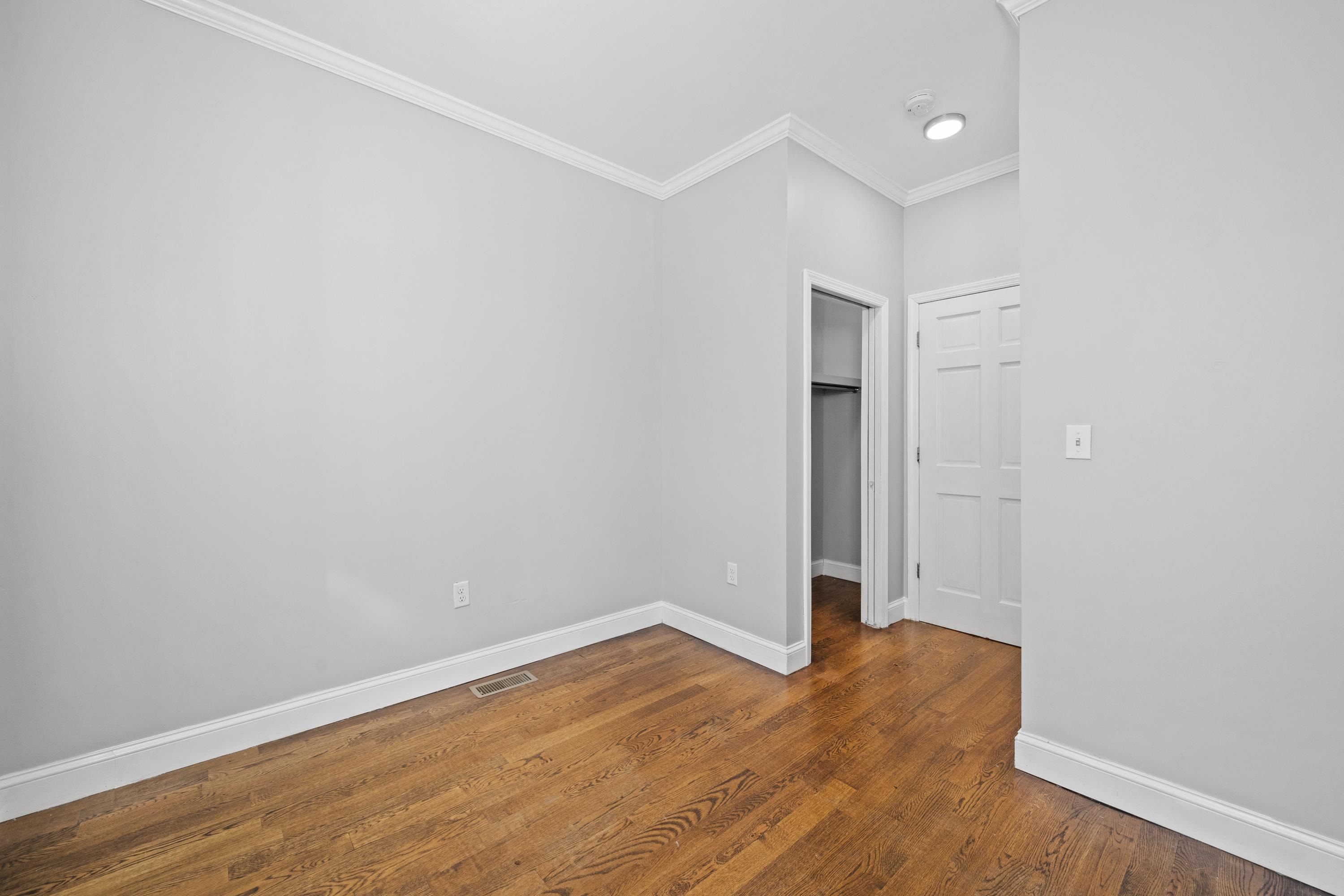 2604 NEW YORK AVE Unit: 1