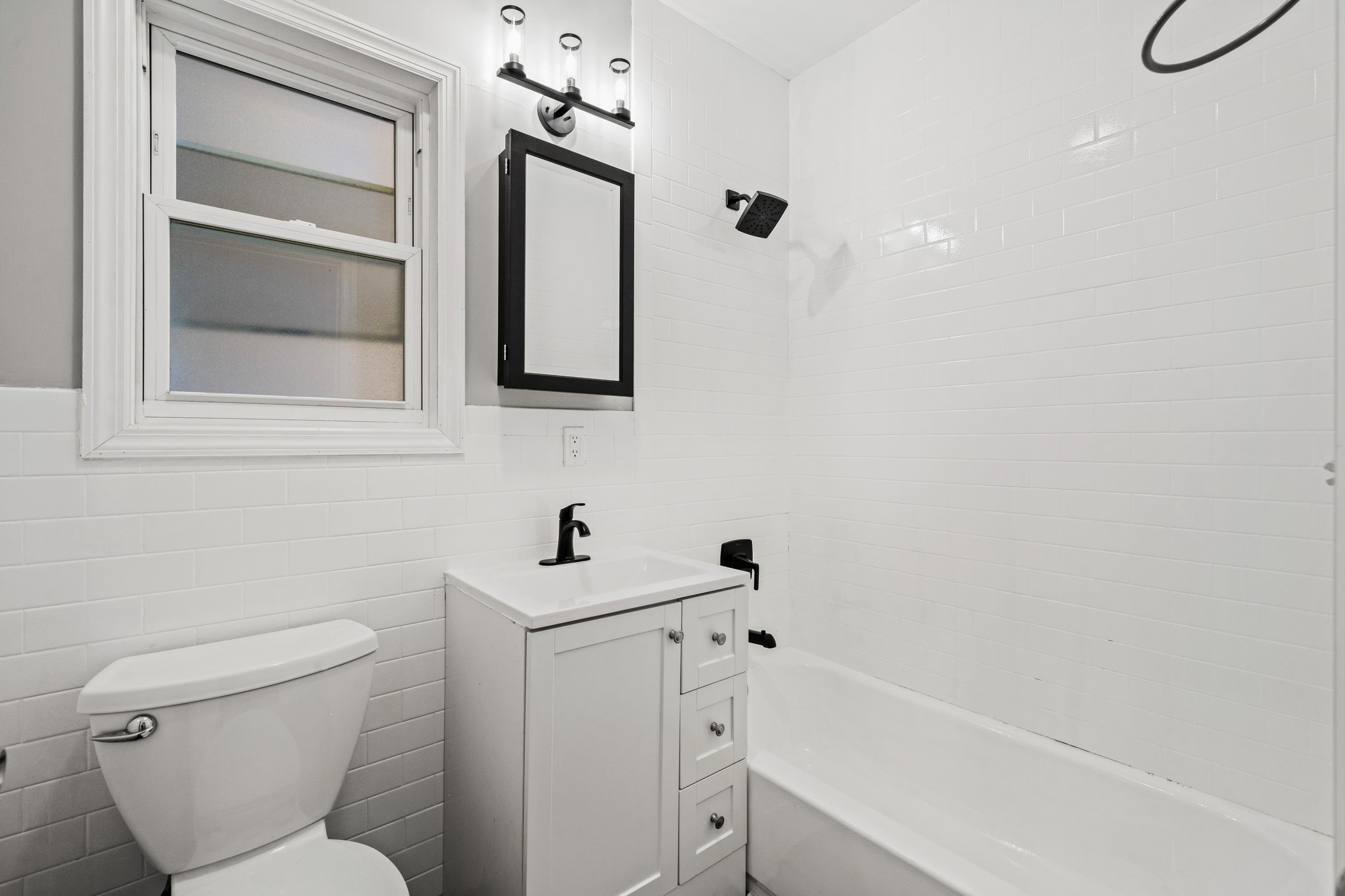 2604 NEW YORK AVE Unit: 1