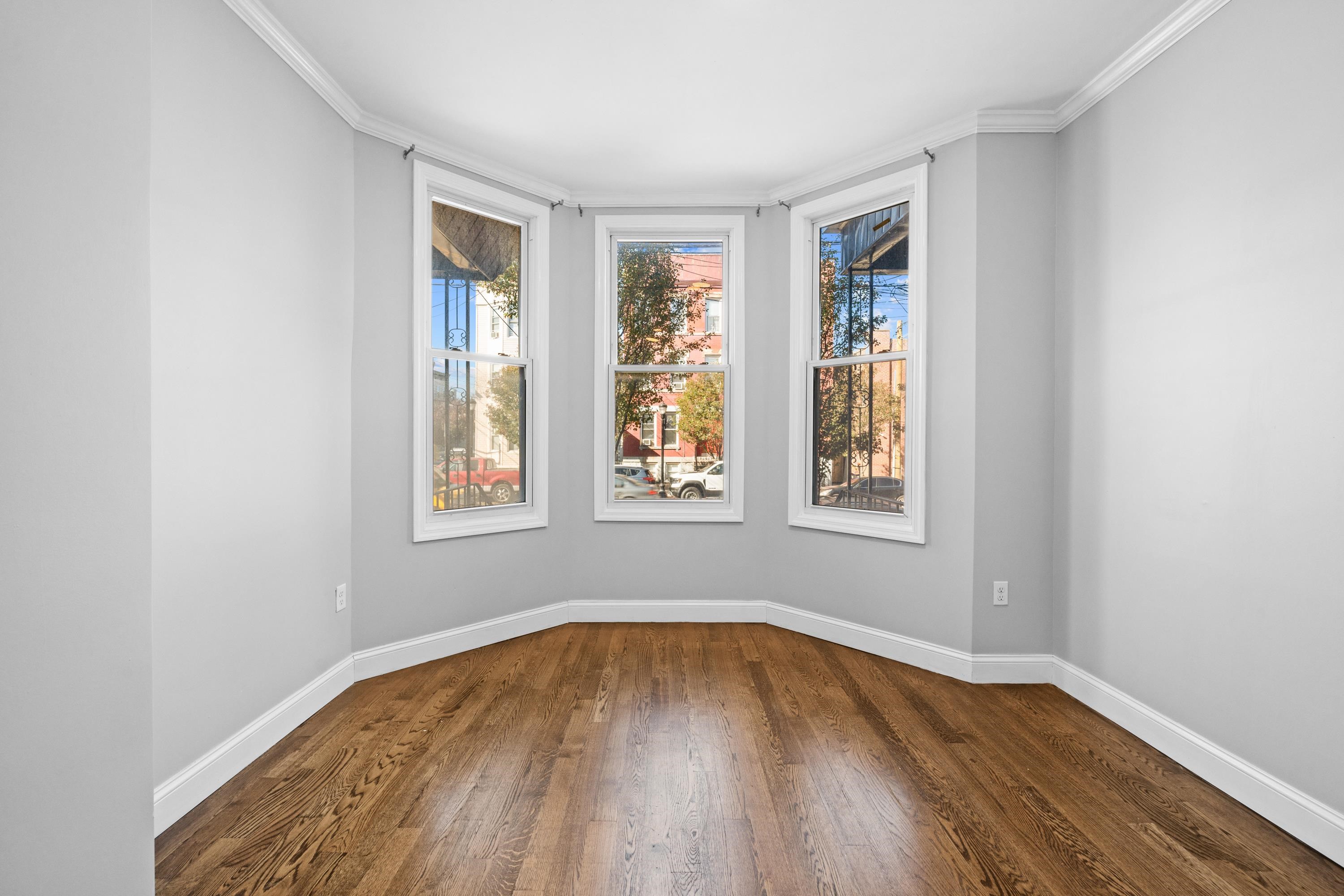 2604 NEW YORK AVE Unit: 1