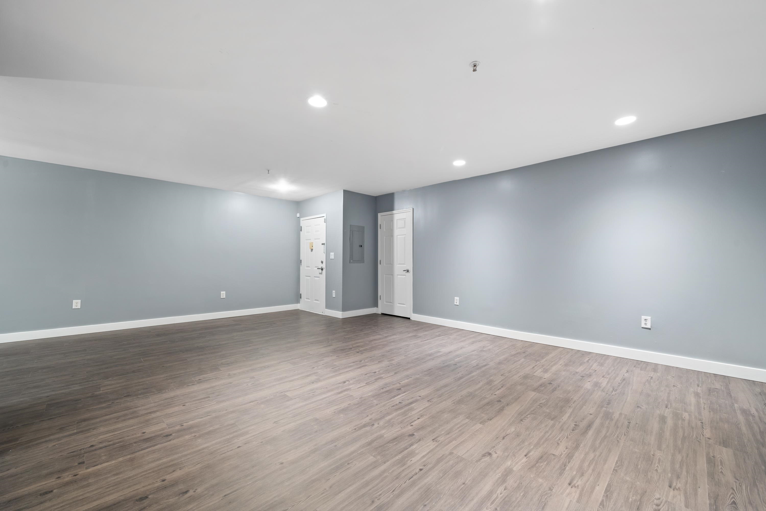 8915 BERGENWOOD AVE Unit: 47
