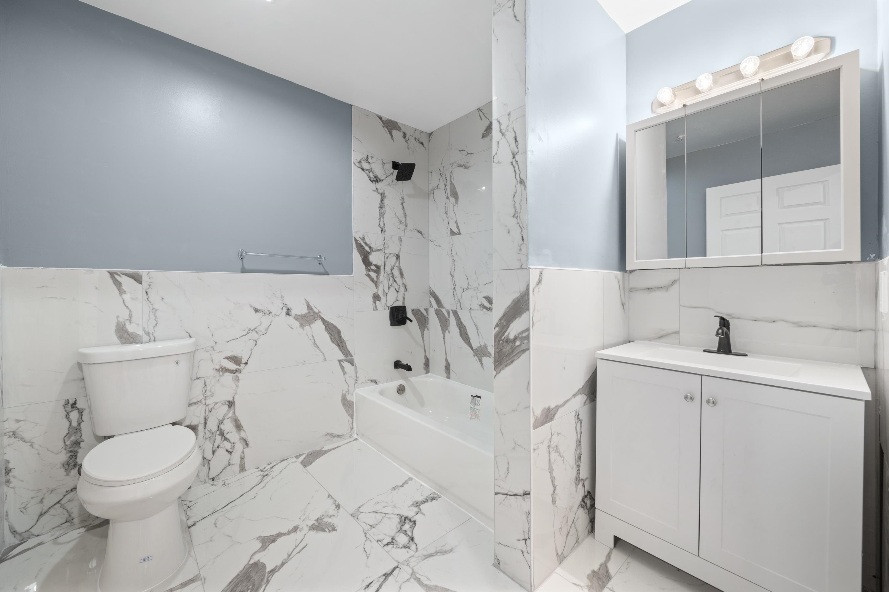 8915 BERGENWOOD AVE Unit: 47