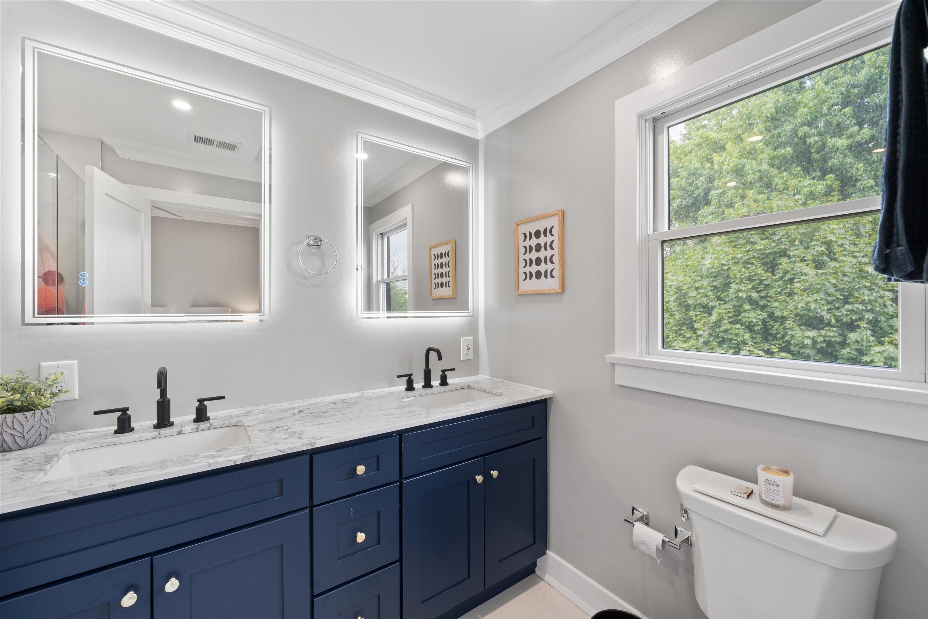 204 BOWERS ST Unit: 2