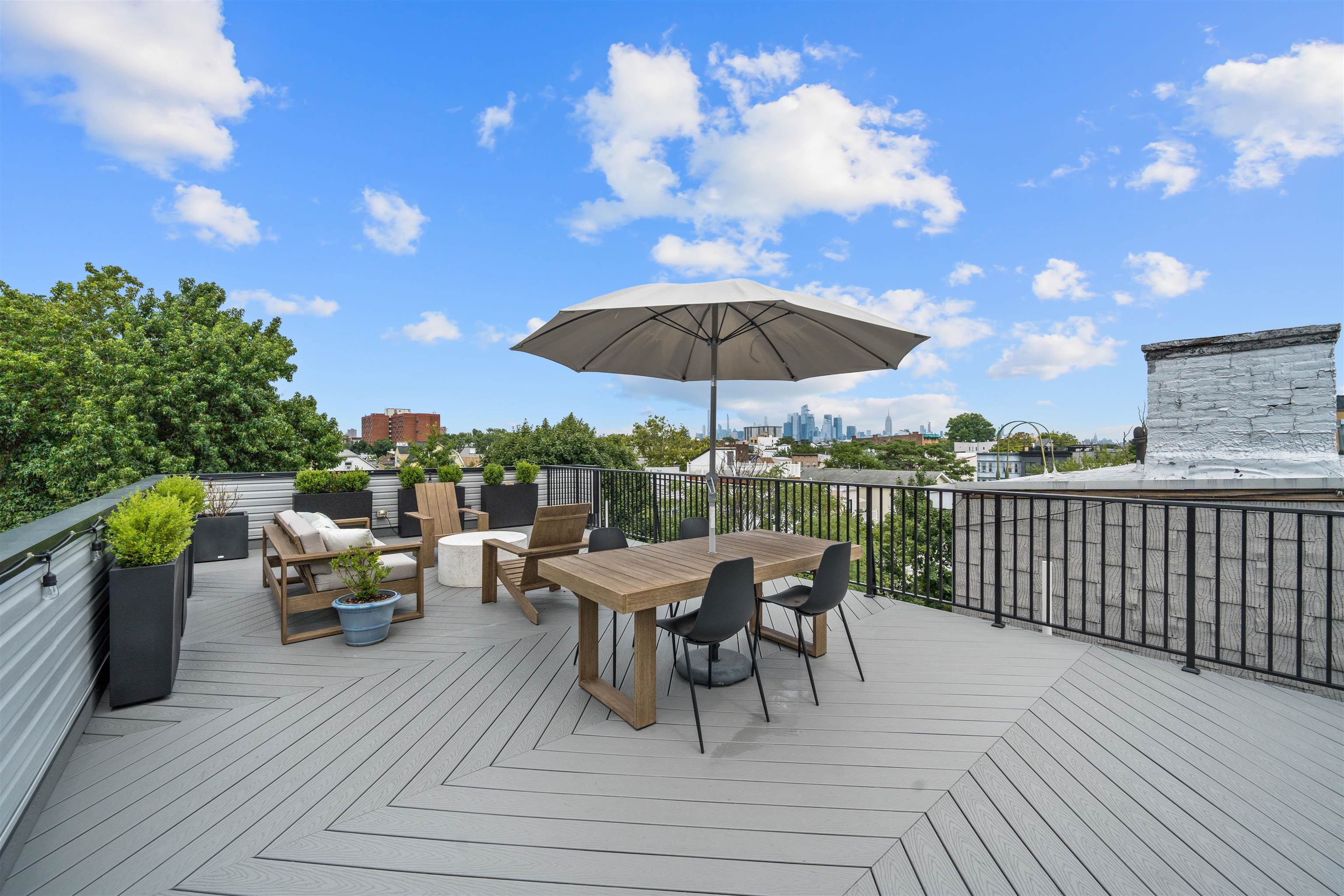 204 BOWERS ST Unit: 2