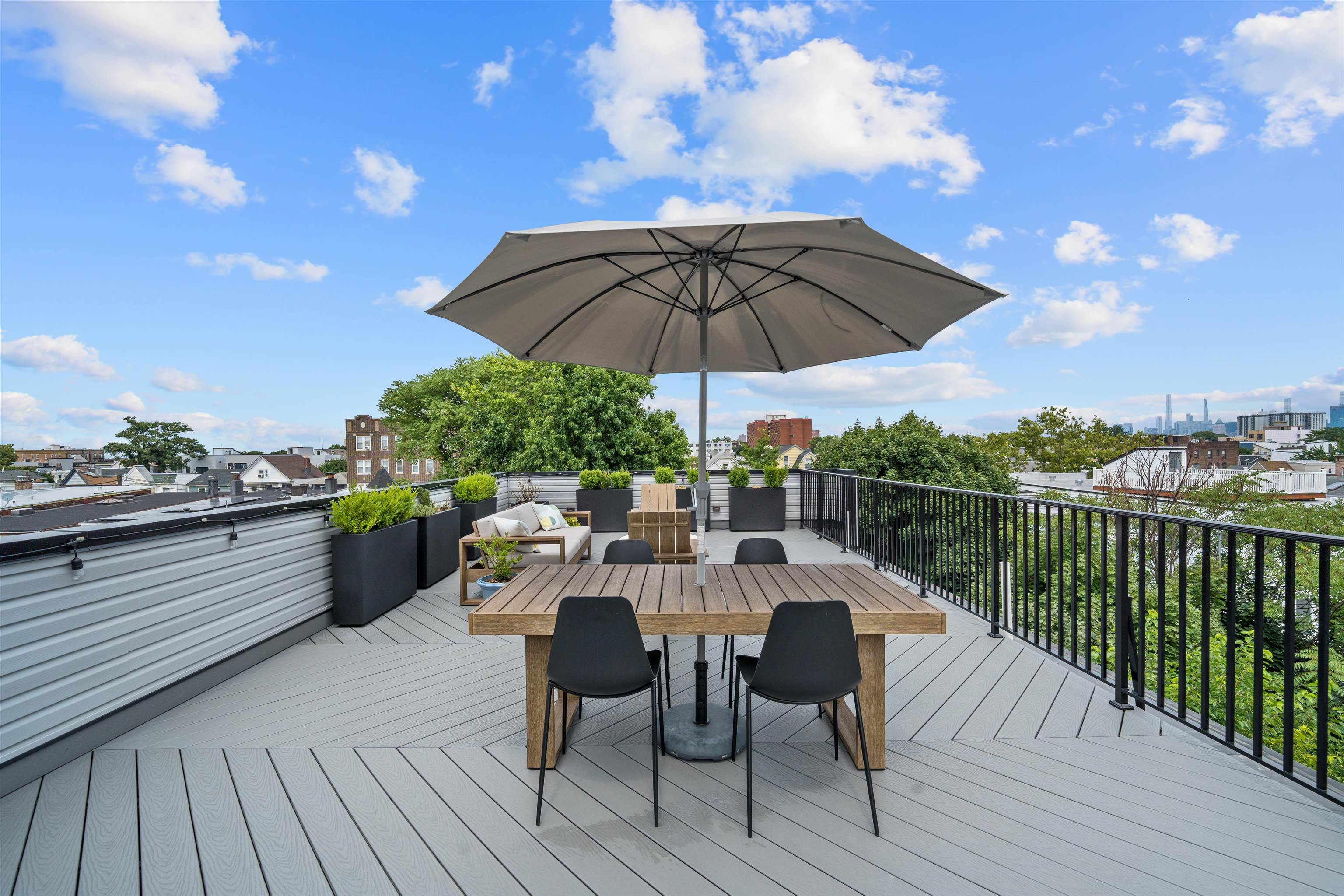 204 BOWERS ST Unit: 2