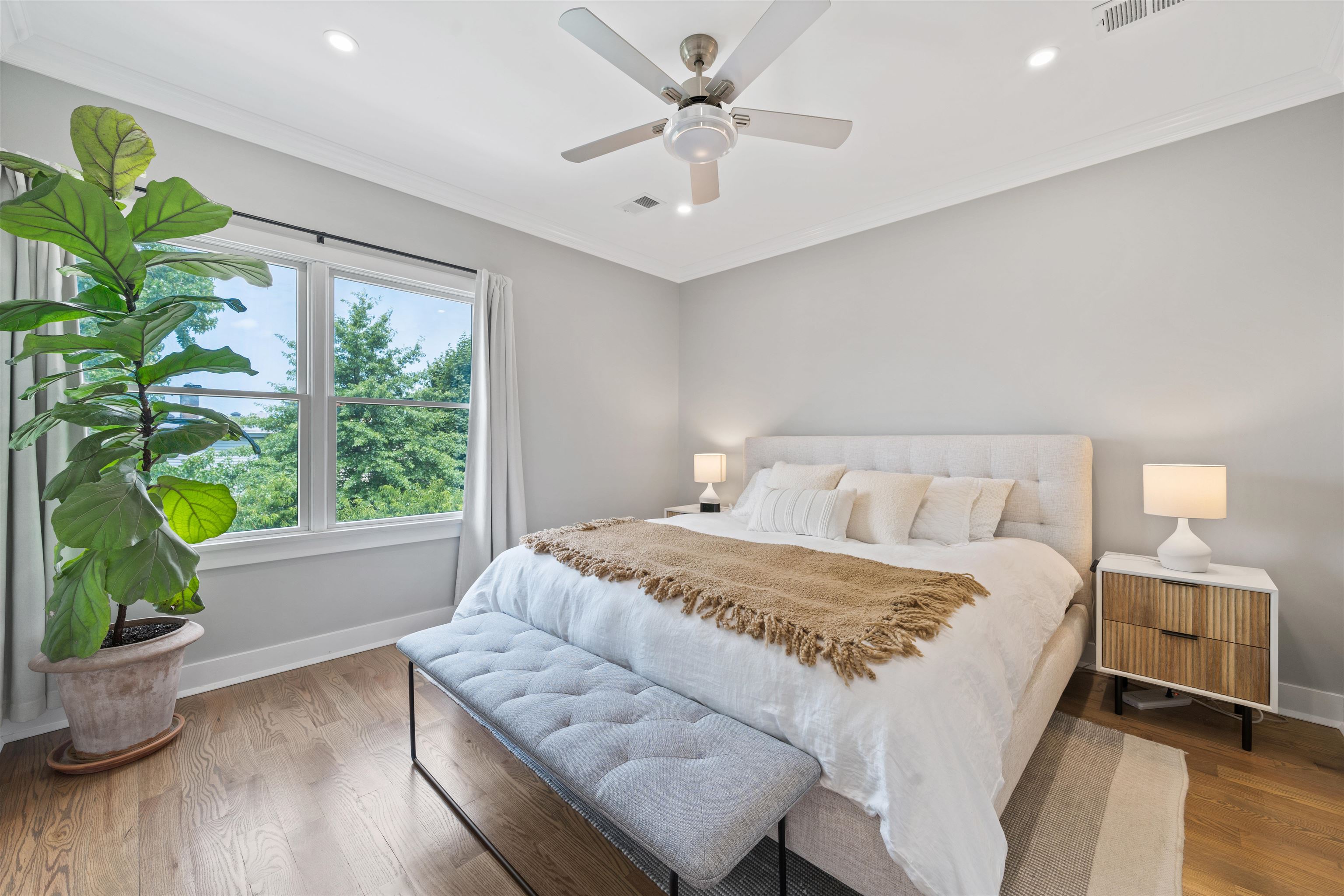204 BOWERS ST Unit: 2