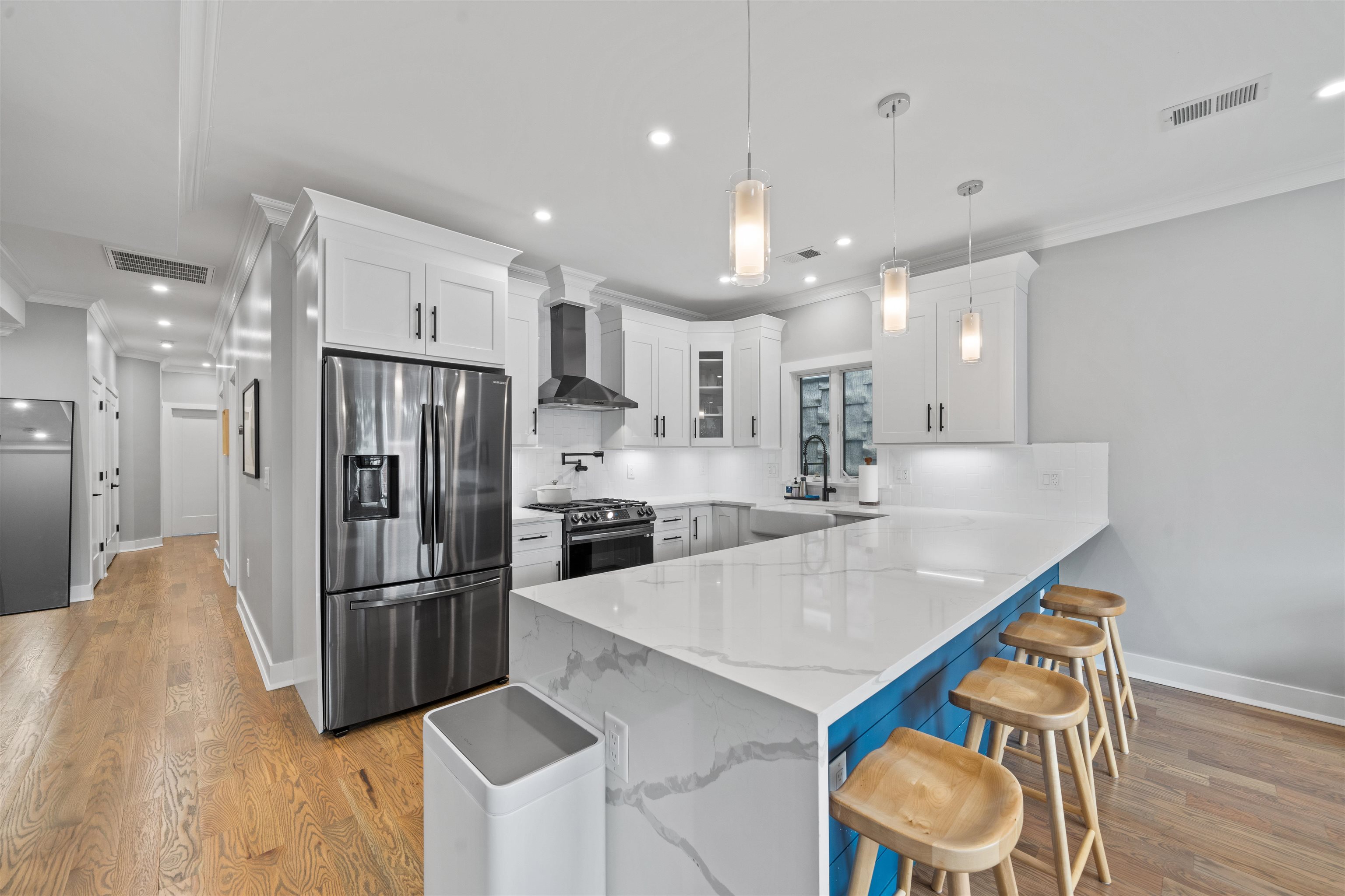 204 BOWERS ST Unit: 2