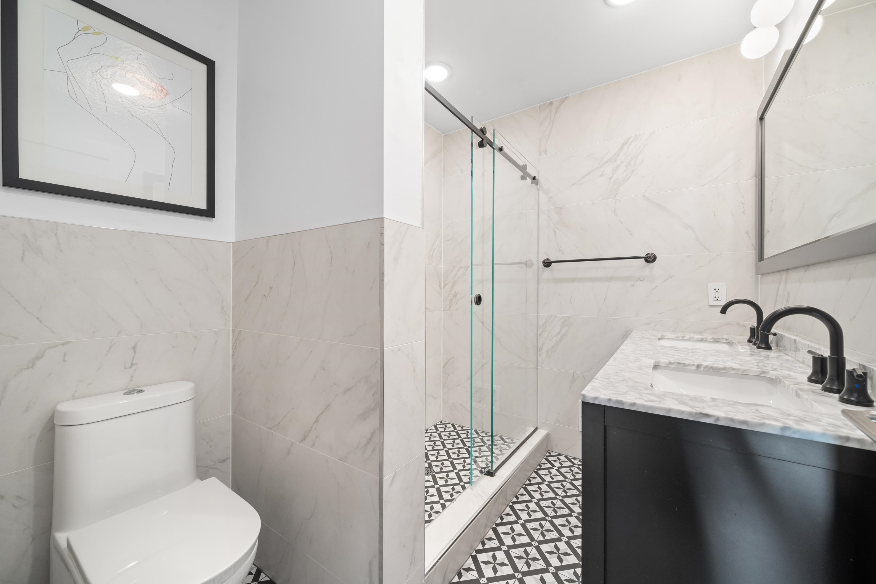 58 WAVERLY ST Unit: 2