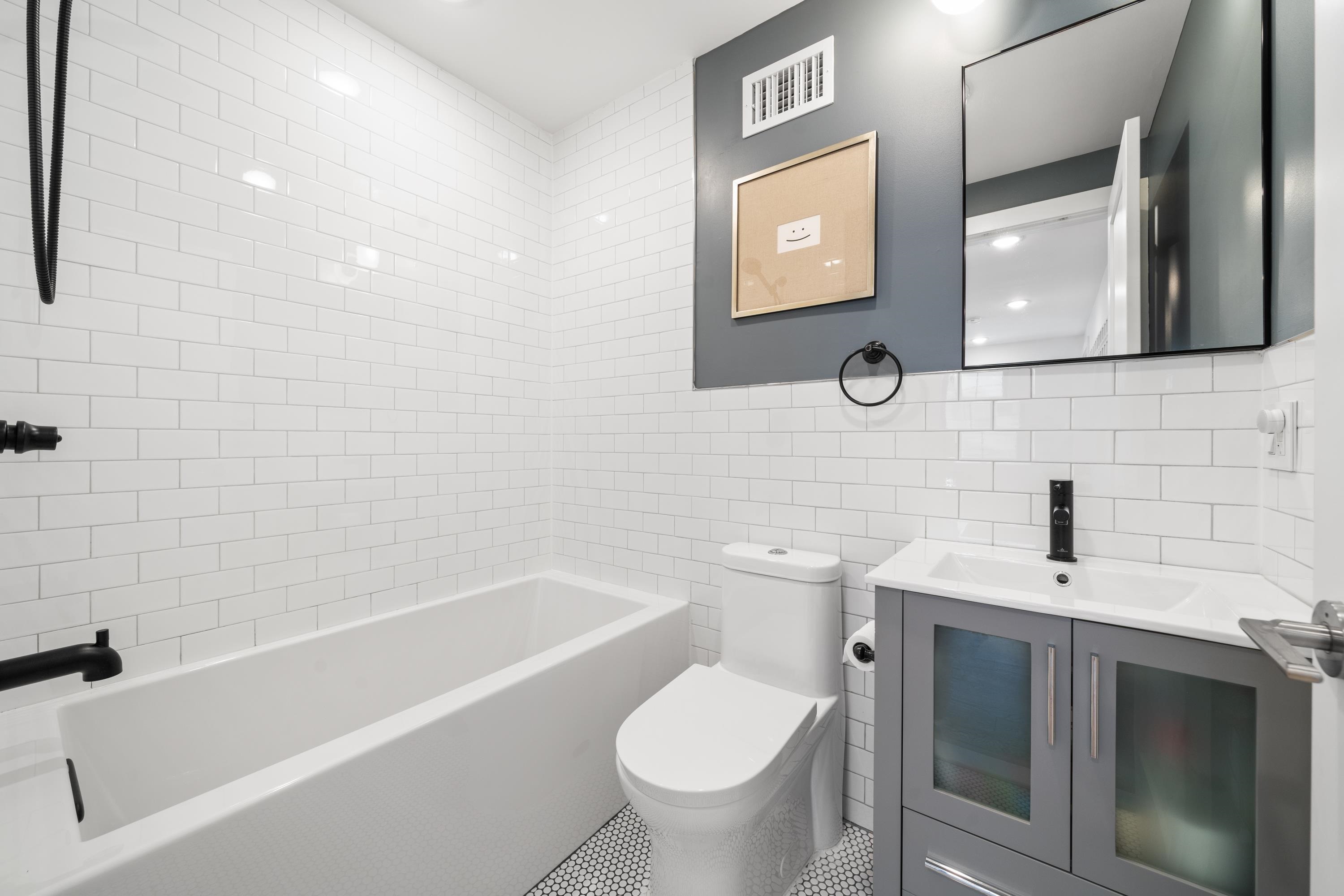 58 WAVERLY ST Unit: 2