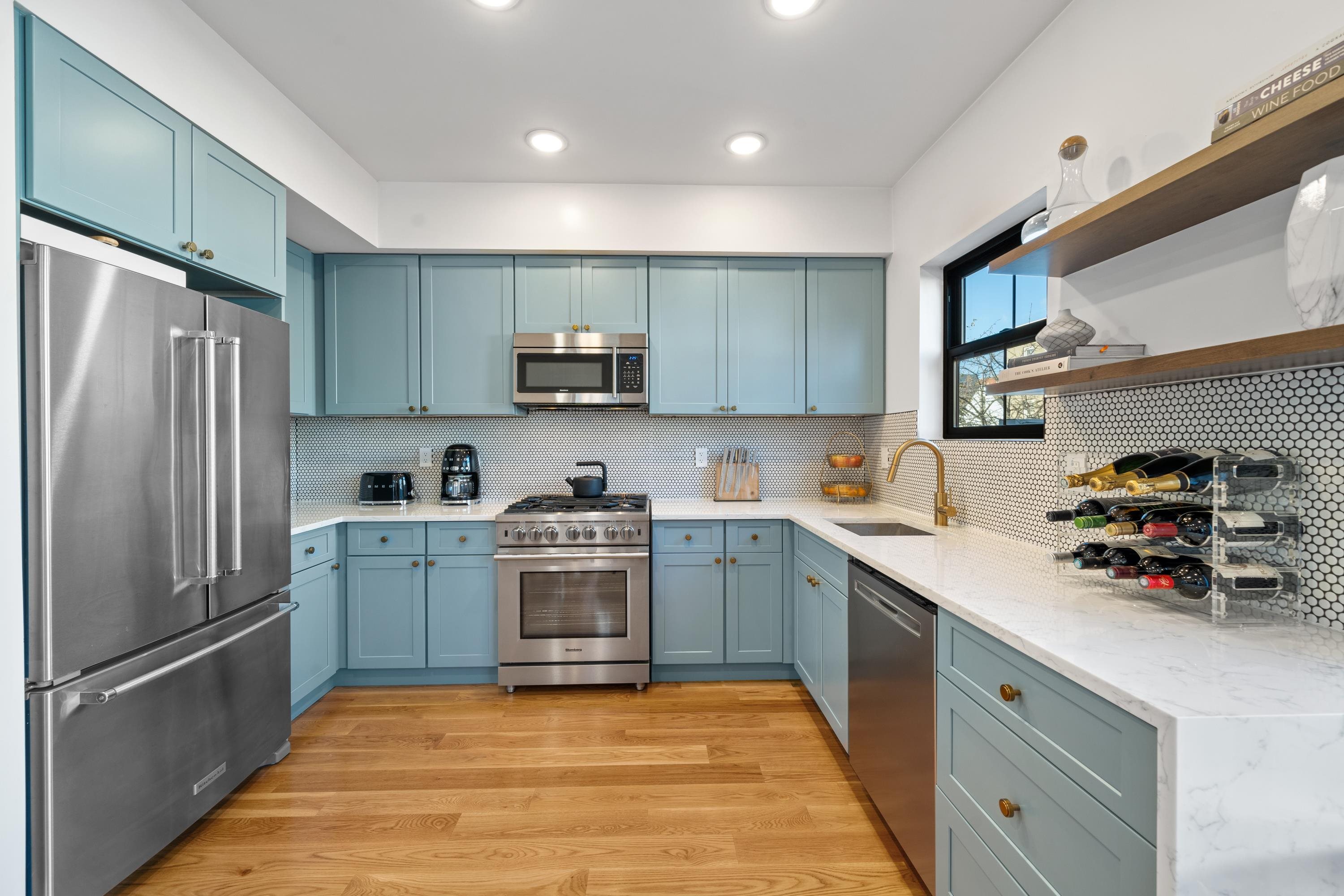 58 WAVERLY ST Unit: 2