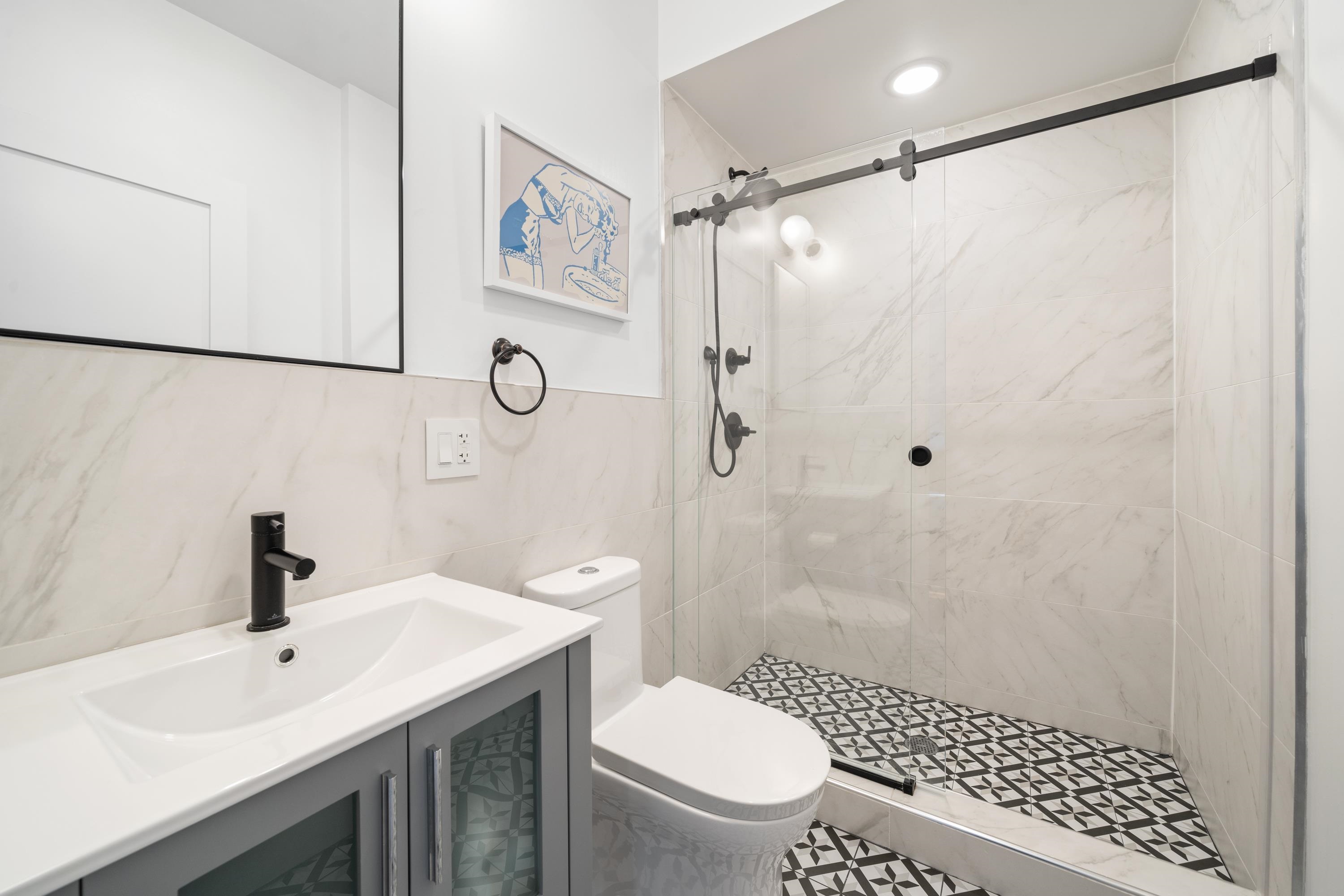 58 WAVERLY ST Unit: 2