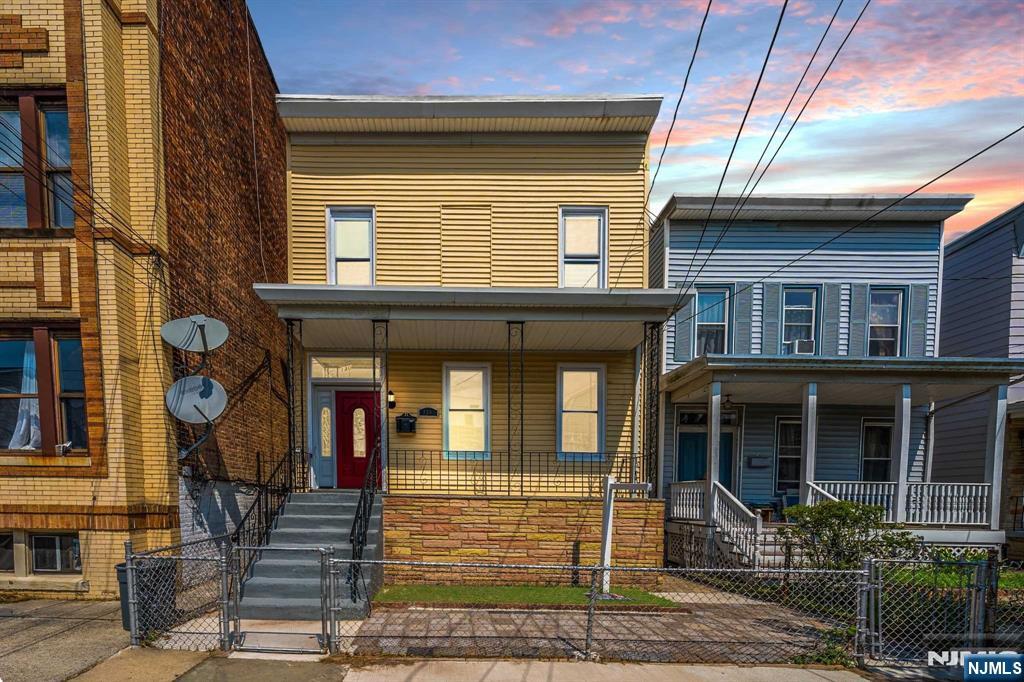 130 Winfield Avenue