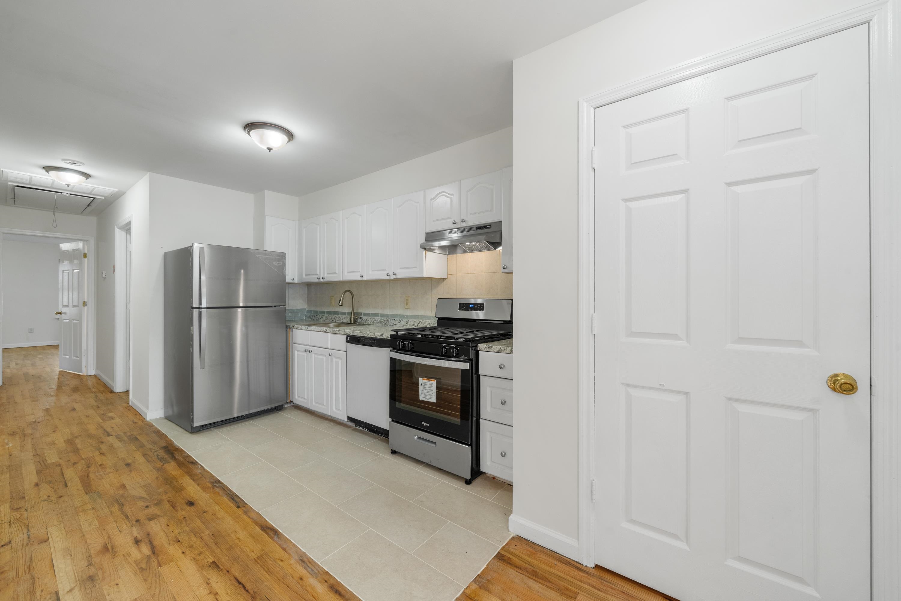 86 VAN NOSTRAND AVE