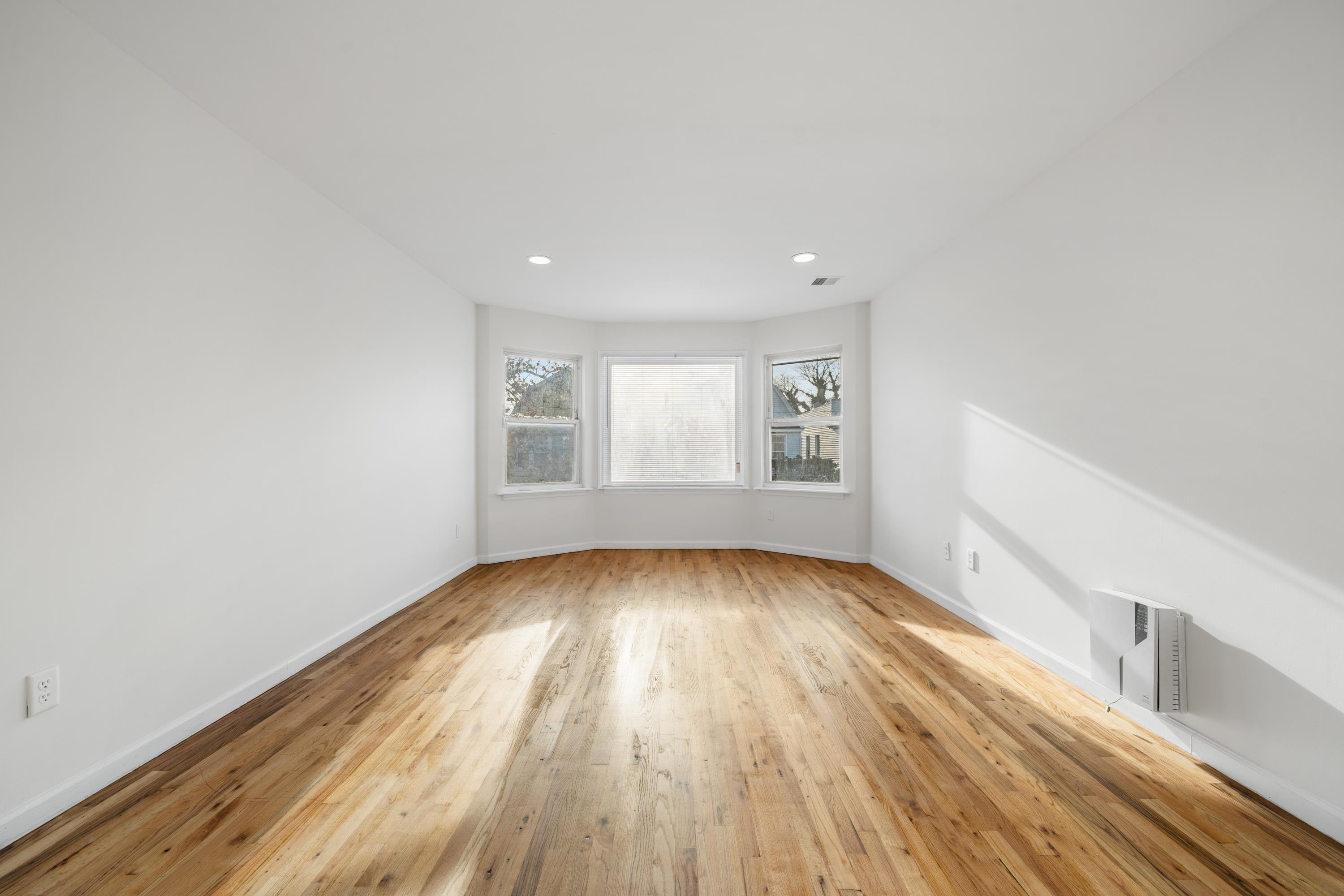 86 VAN NOSTRAND AVE