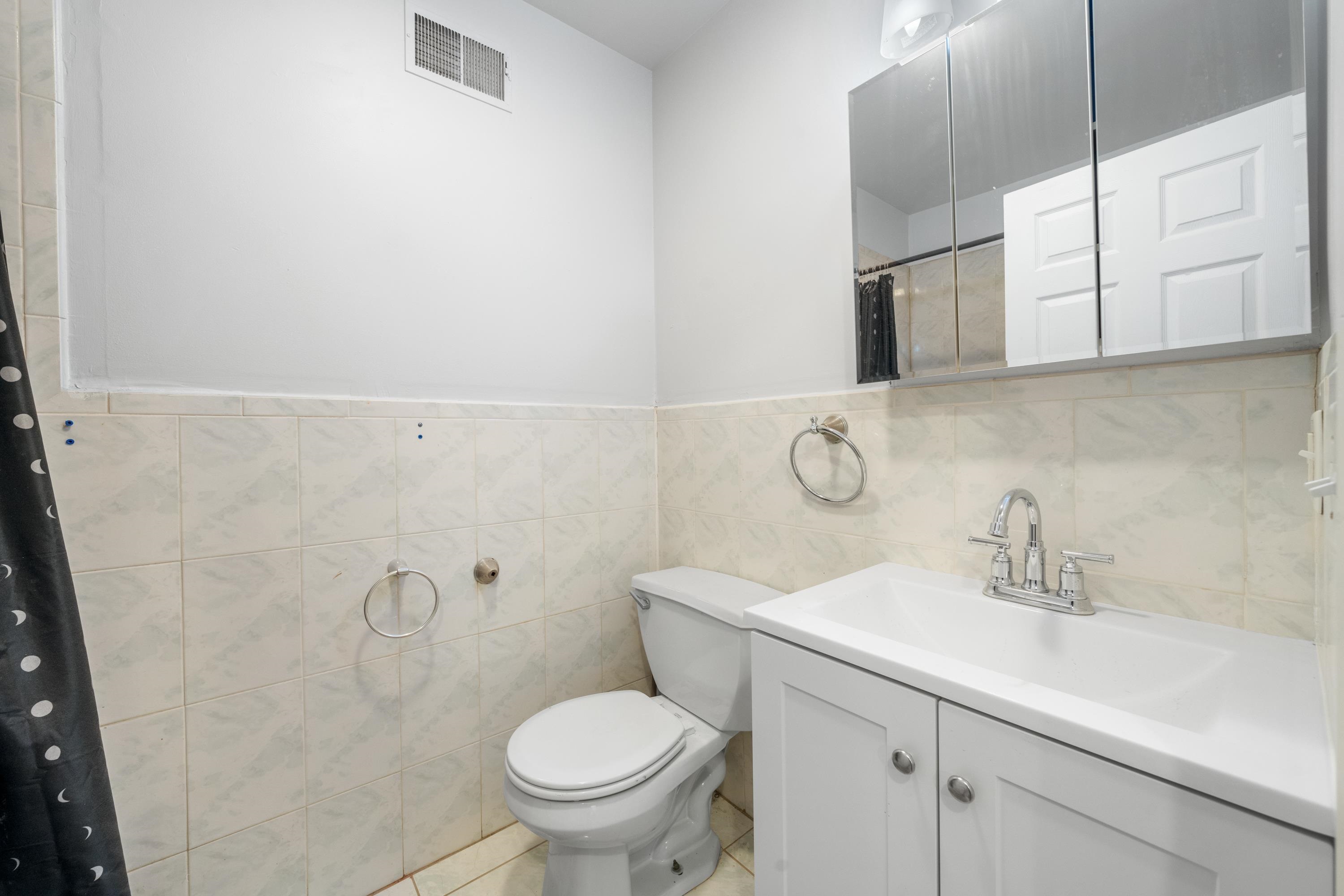 86 VAN NOSTRAND AVE