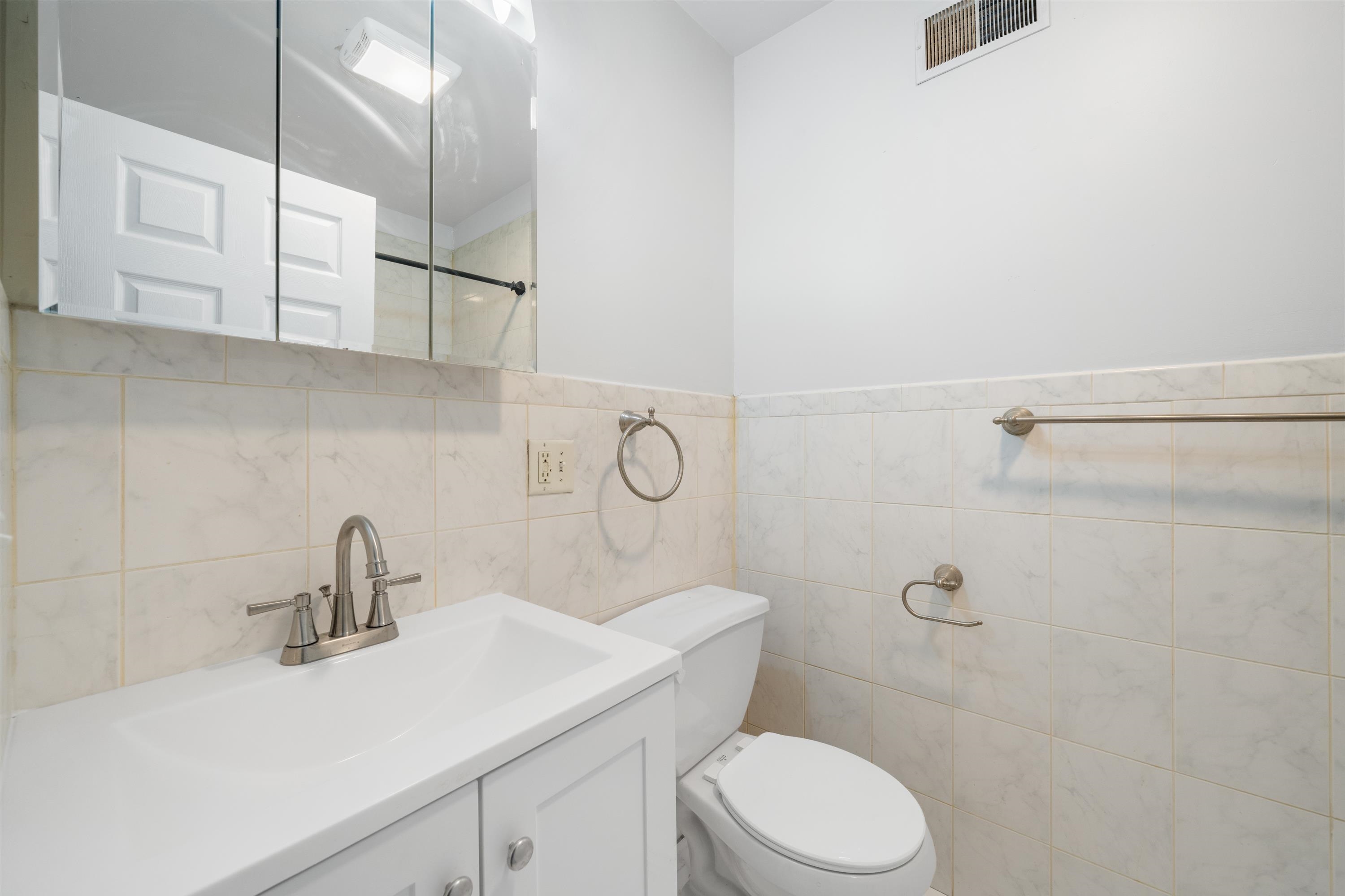 86 VAN NOSTRAND AVE