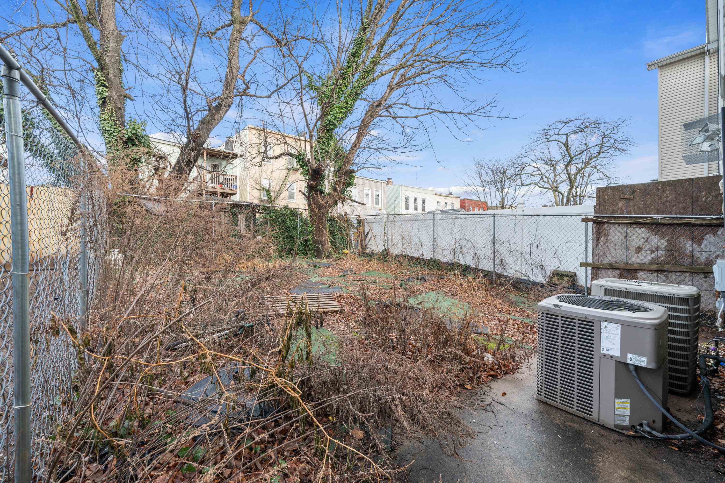 86 VAN NOSTRAND AVE