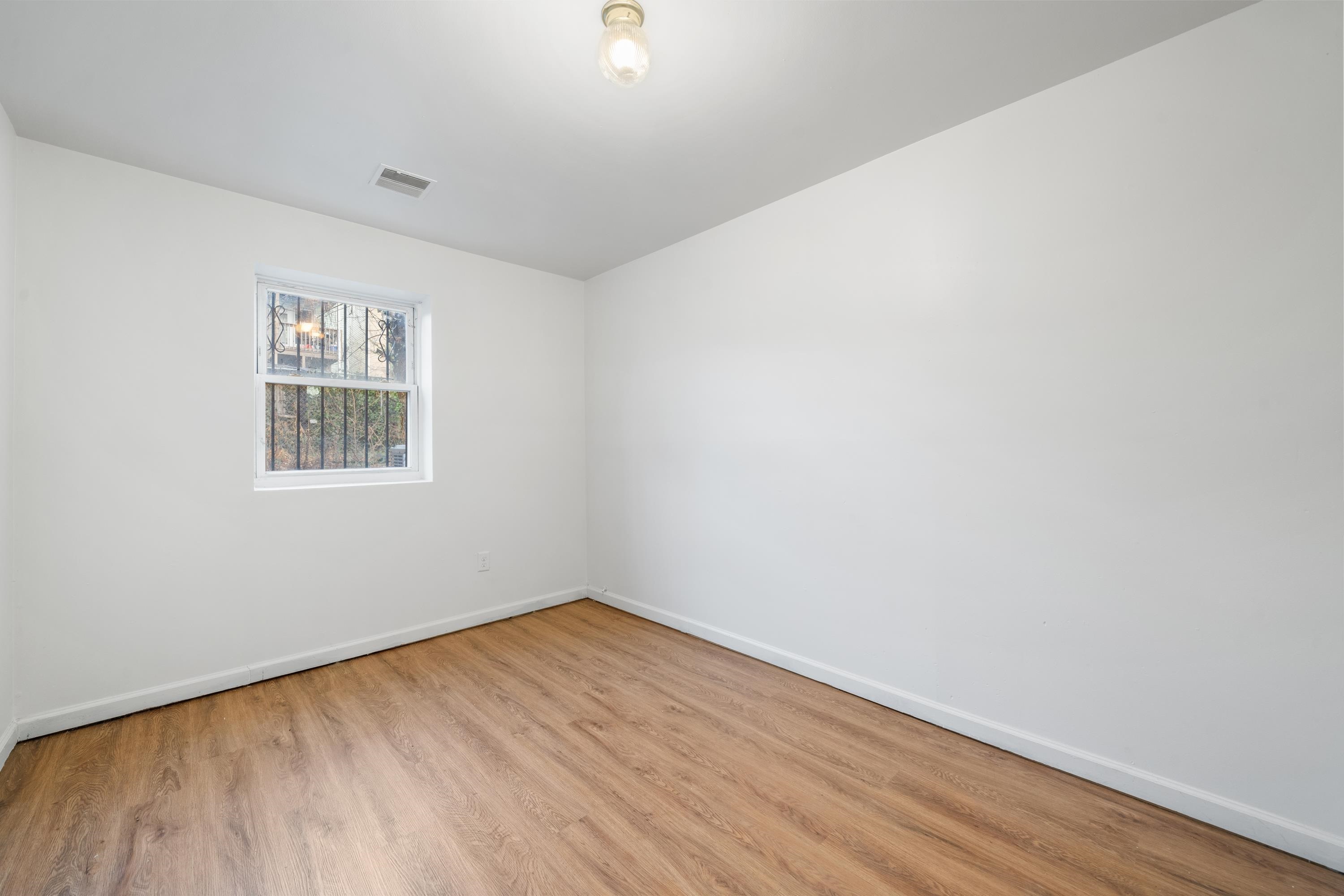 86 VAN NOSTRAND AVE