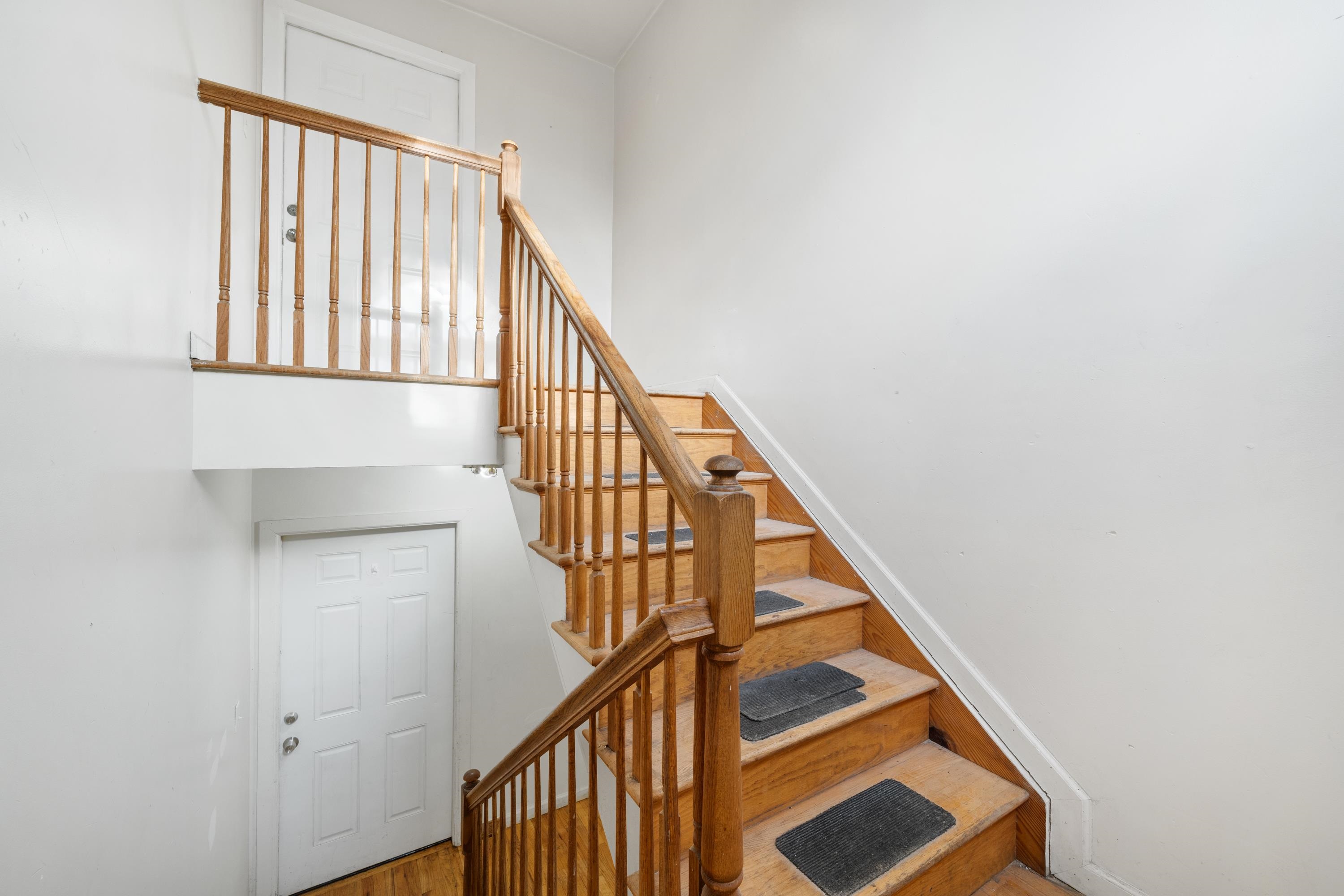 86 VAN NOSTRAND AVE