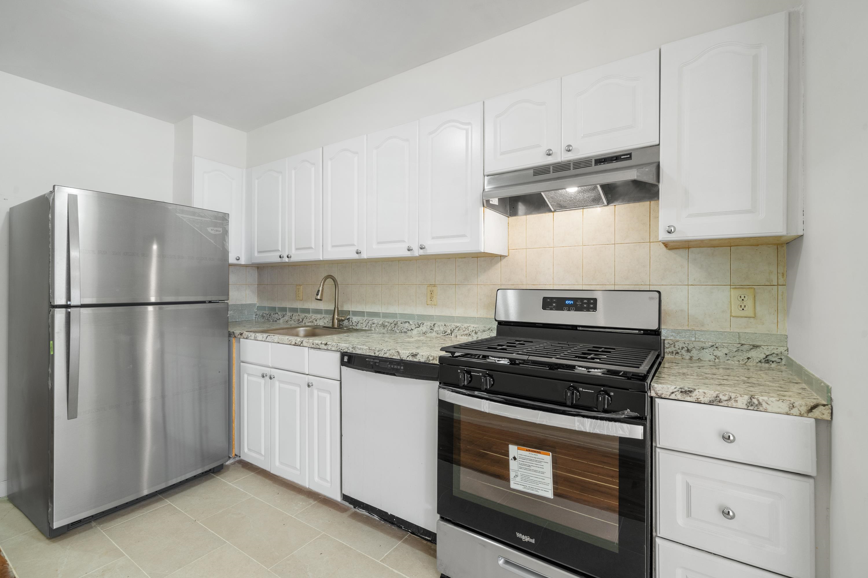 86 VAN NOSTRAND AVE