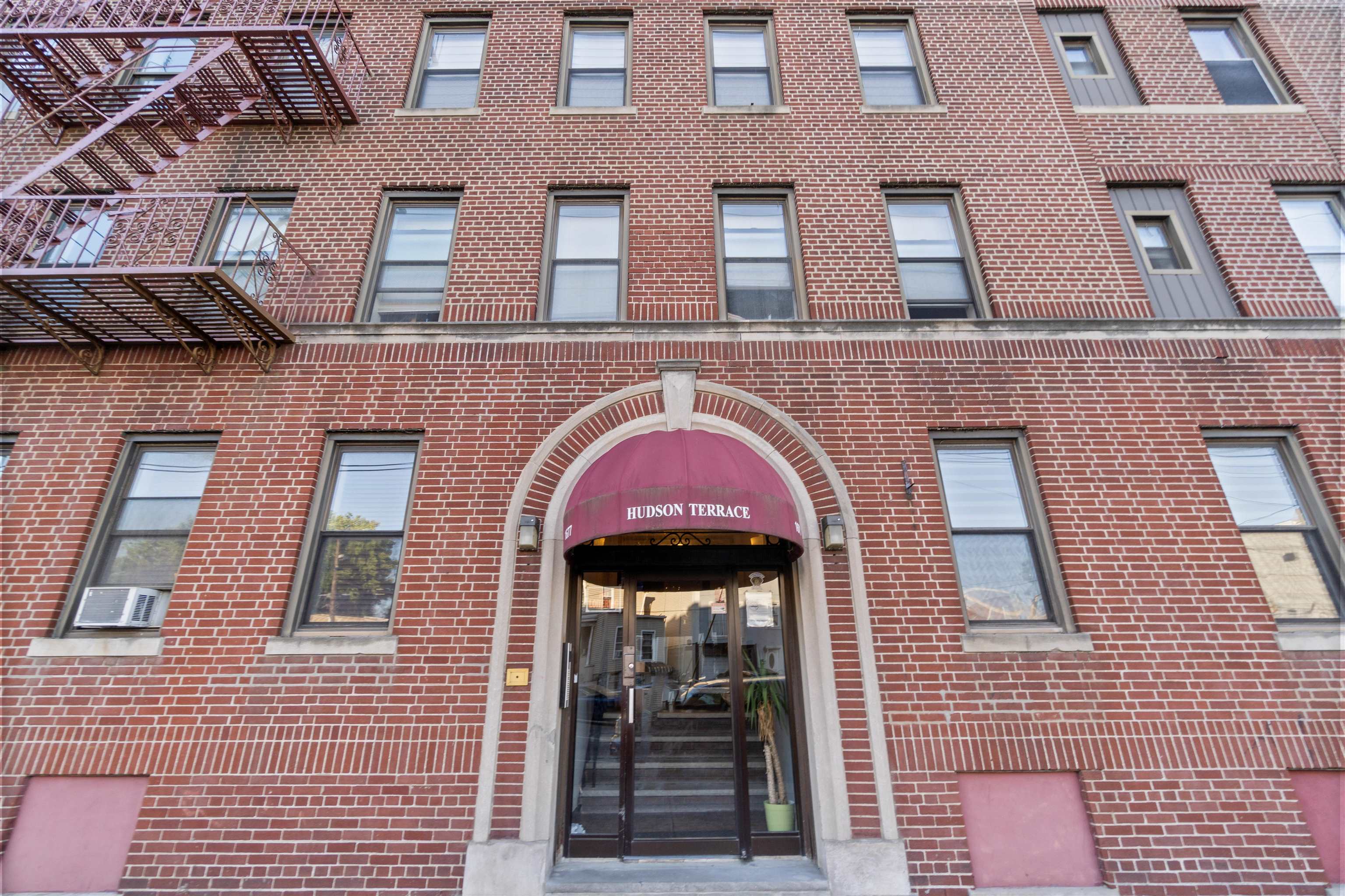 1677 KENNEDY BLVD Unit: 11