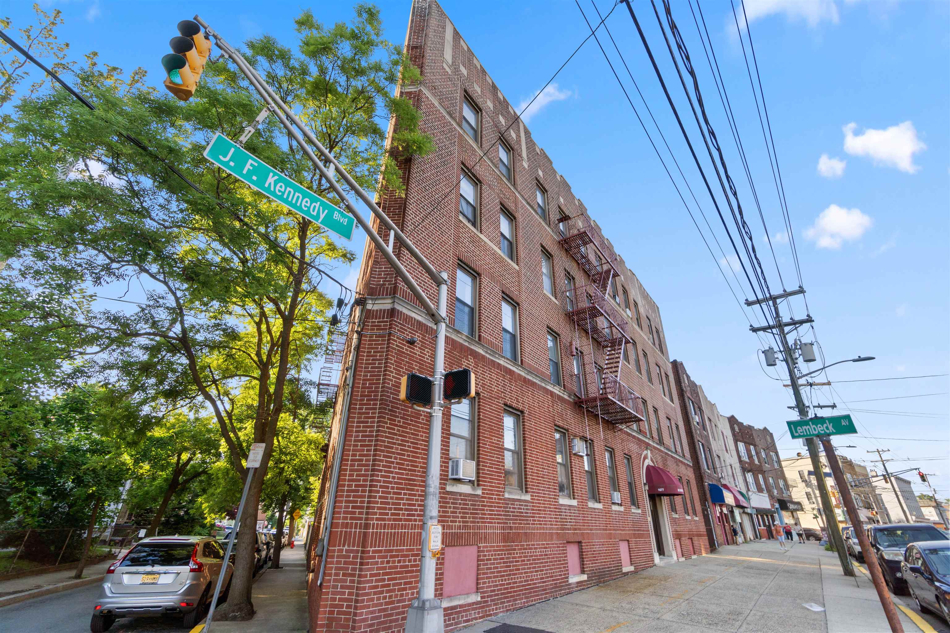 1677 KENNEDY BLVD Unit: 11