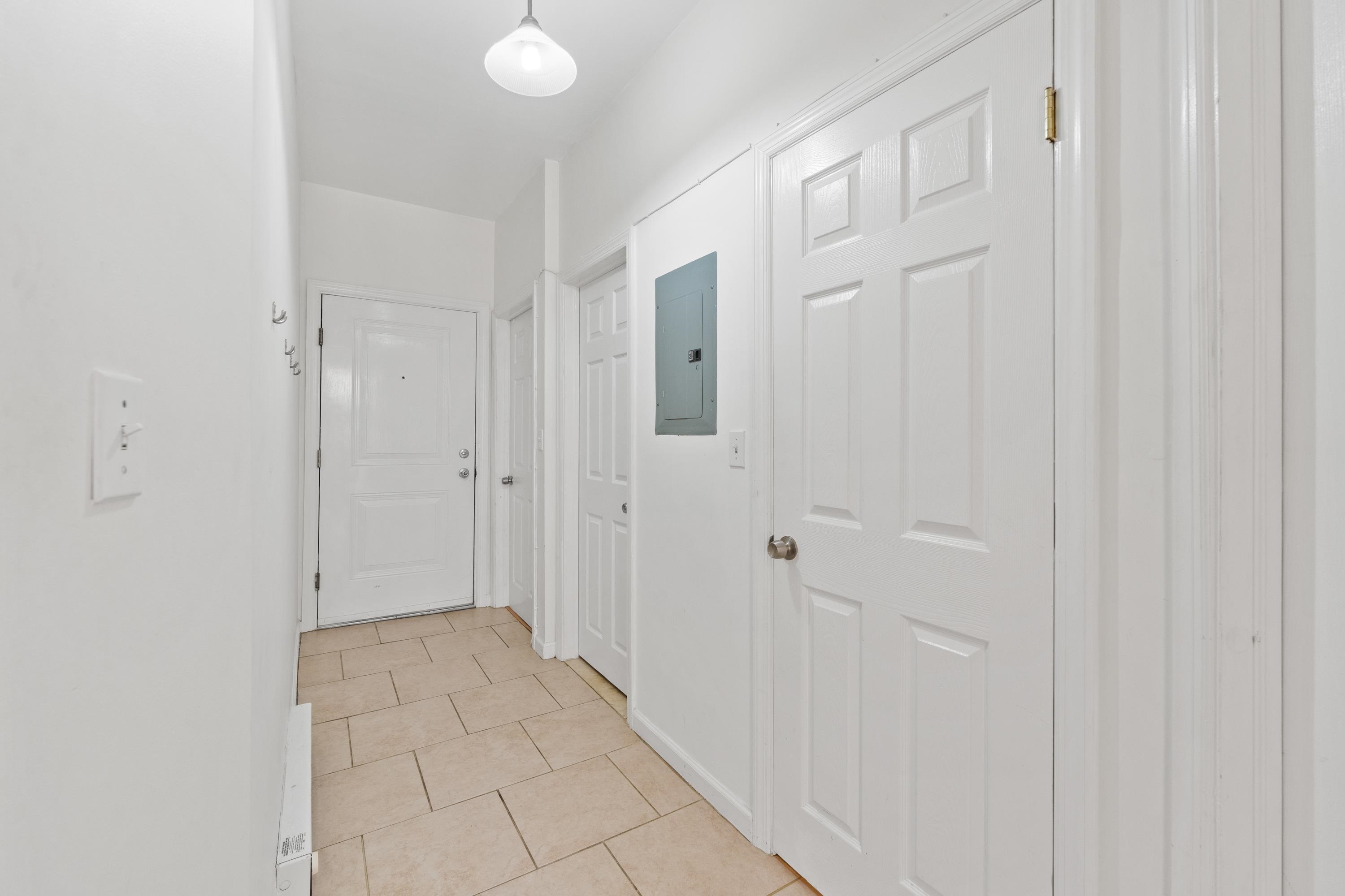 231 BRUNSWICK ST Unit: 1