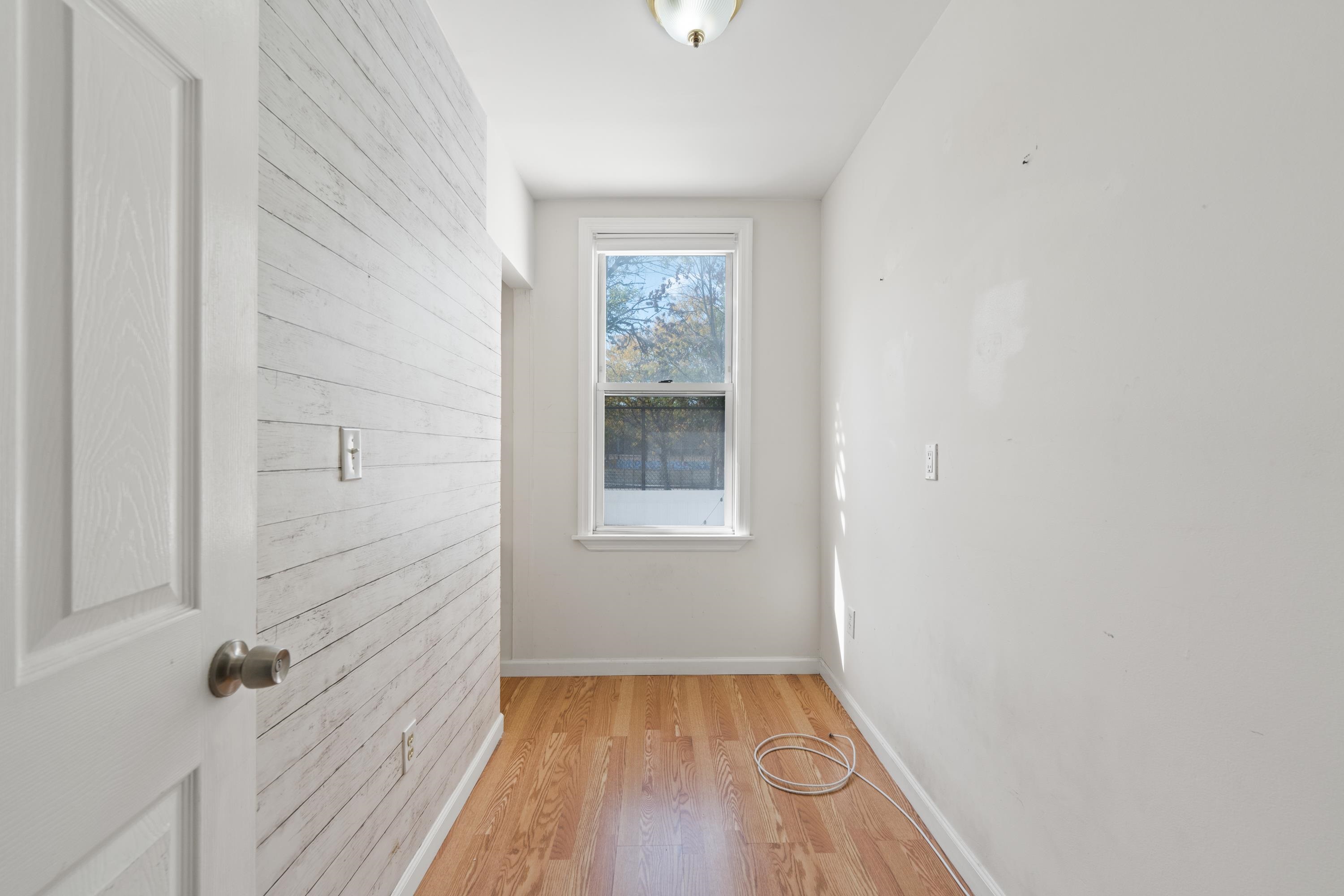 231 BRUNSWICK ST Unit: 1