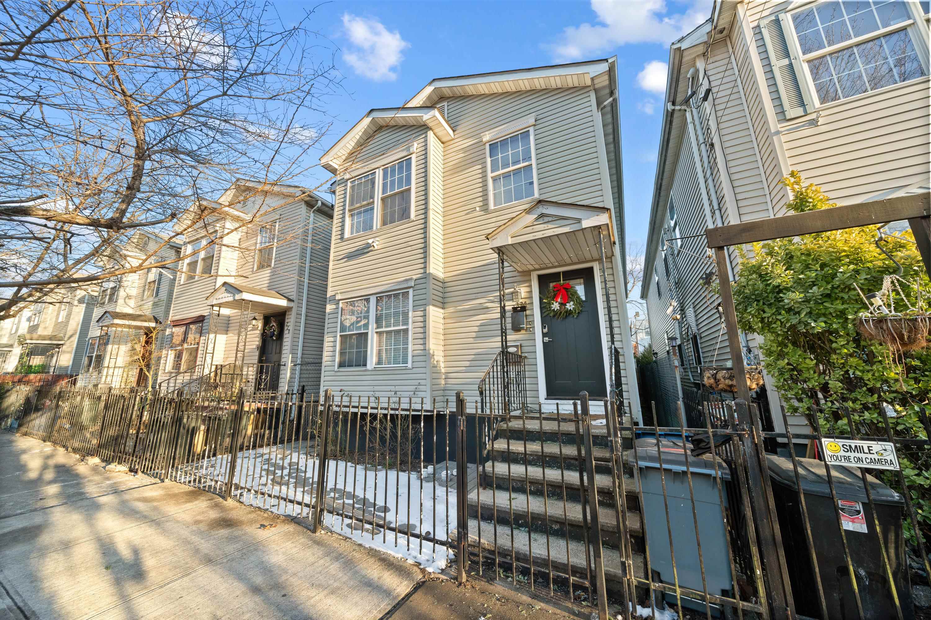 224 WHITON ST