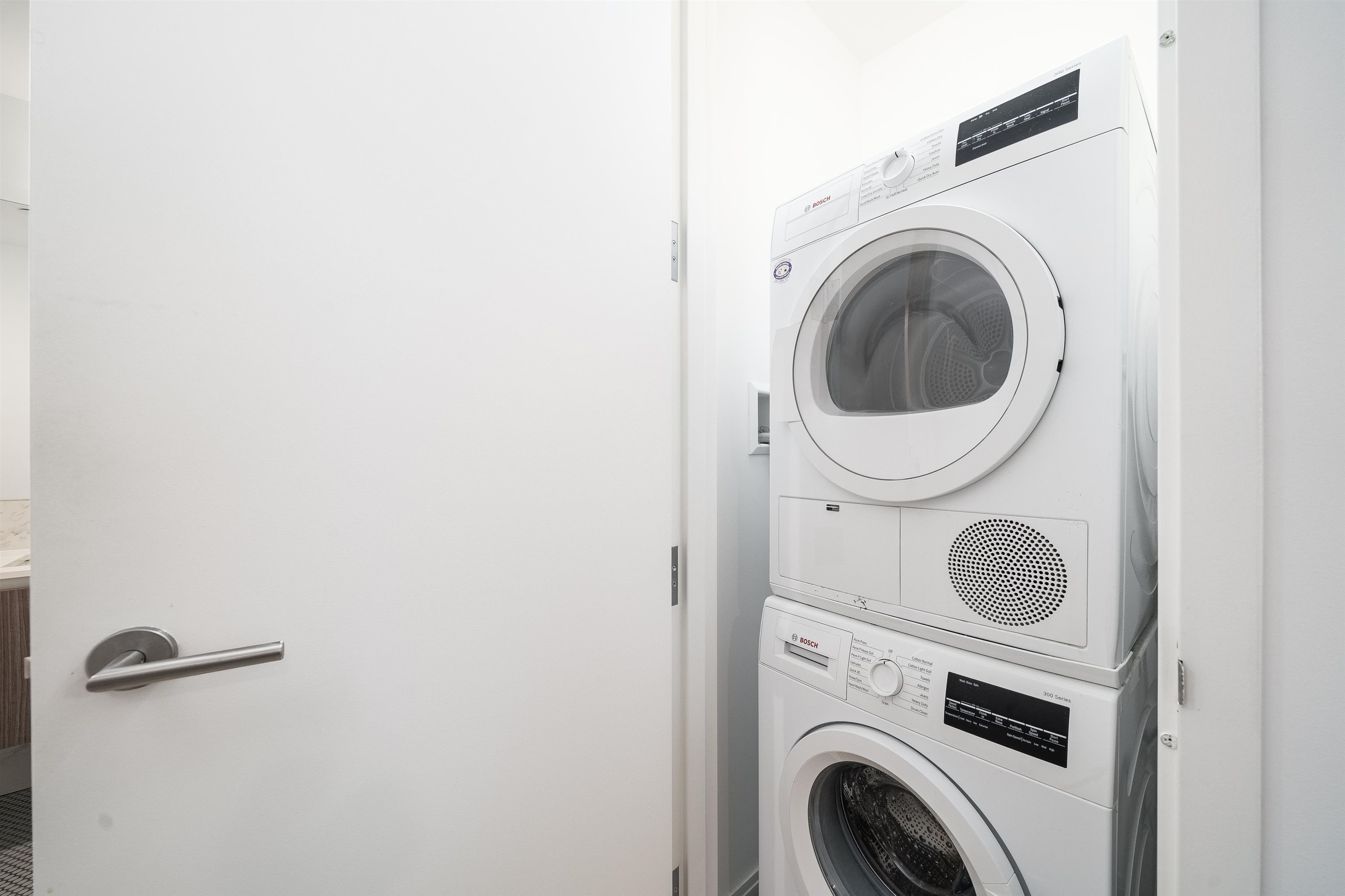 160 1ST ST Unit: 410