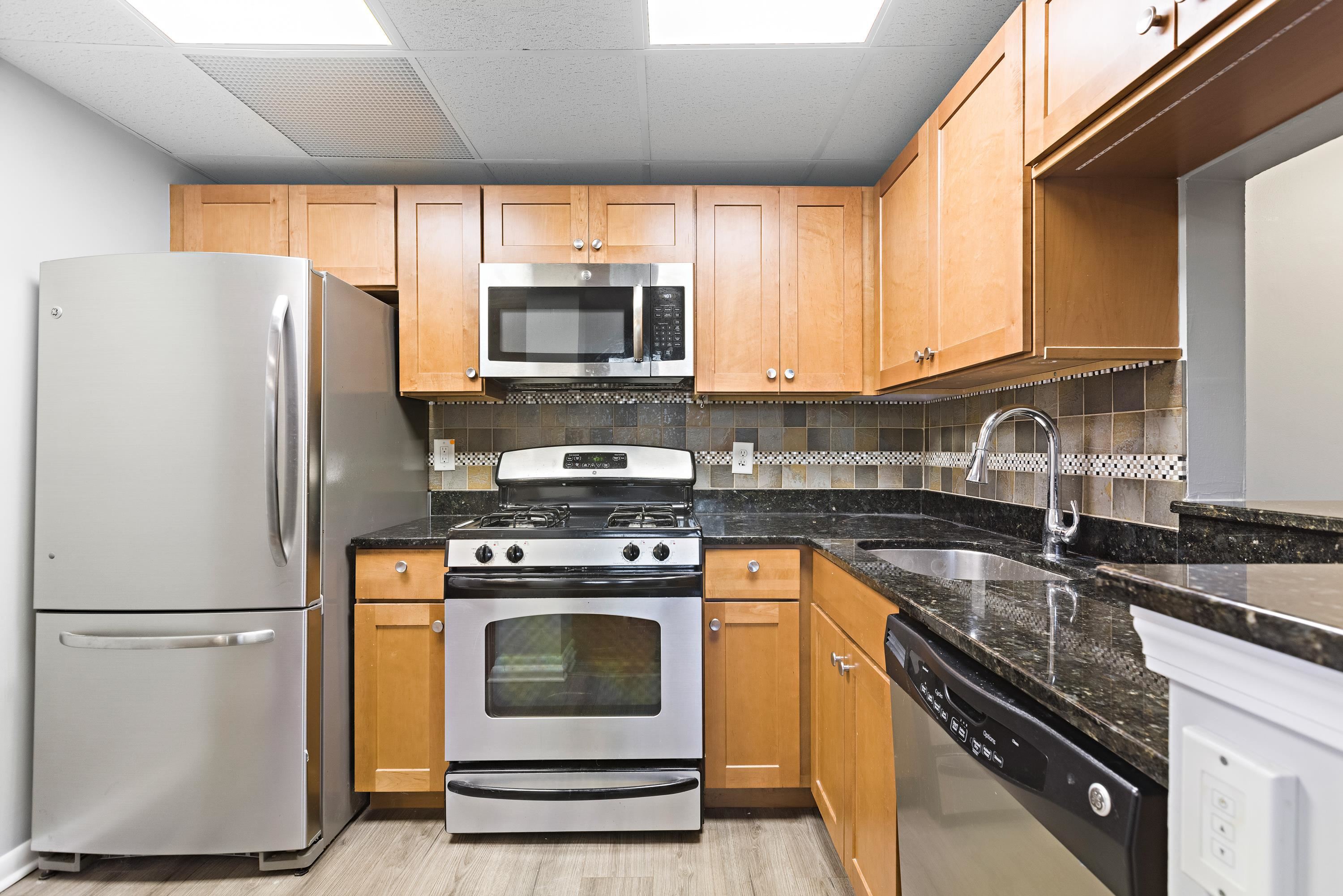187 WAYNE ST Unit: 315C