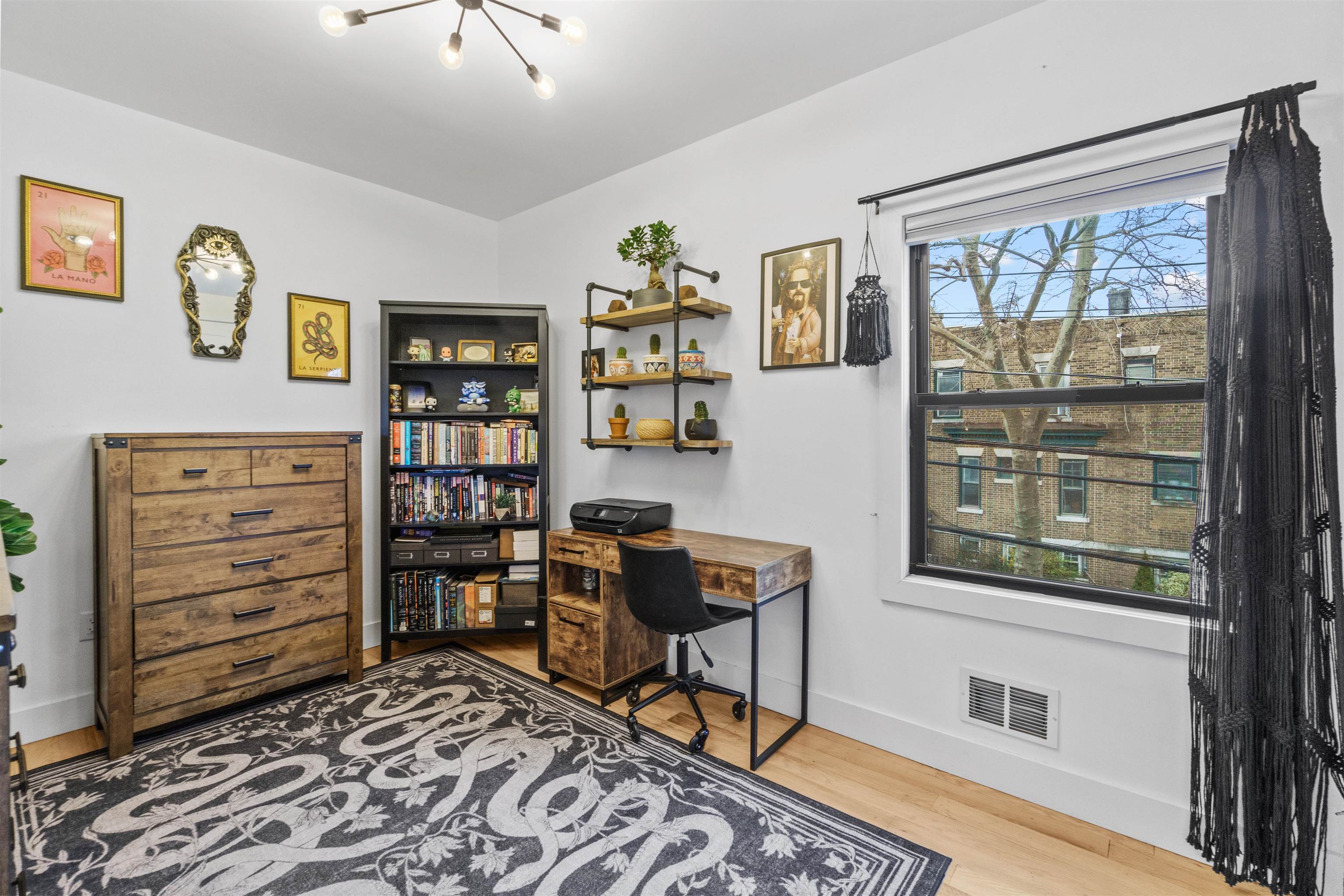 312 ARLINGTON AVE Unit: 1