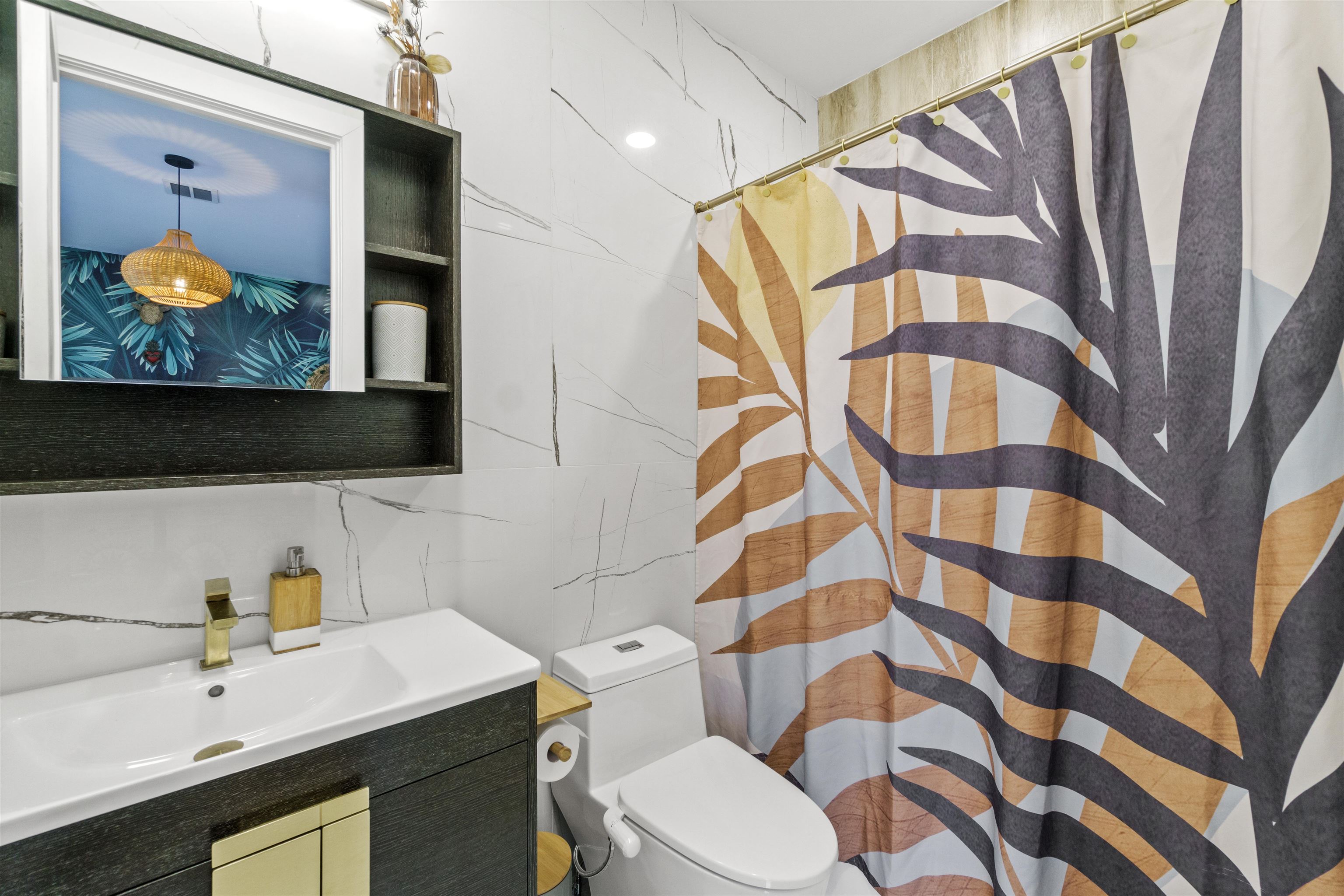 312 ARLINGTON AVE Unit: 1