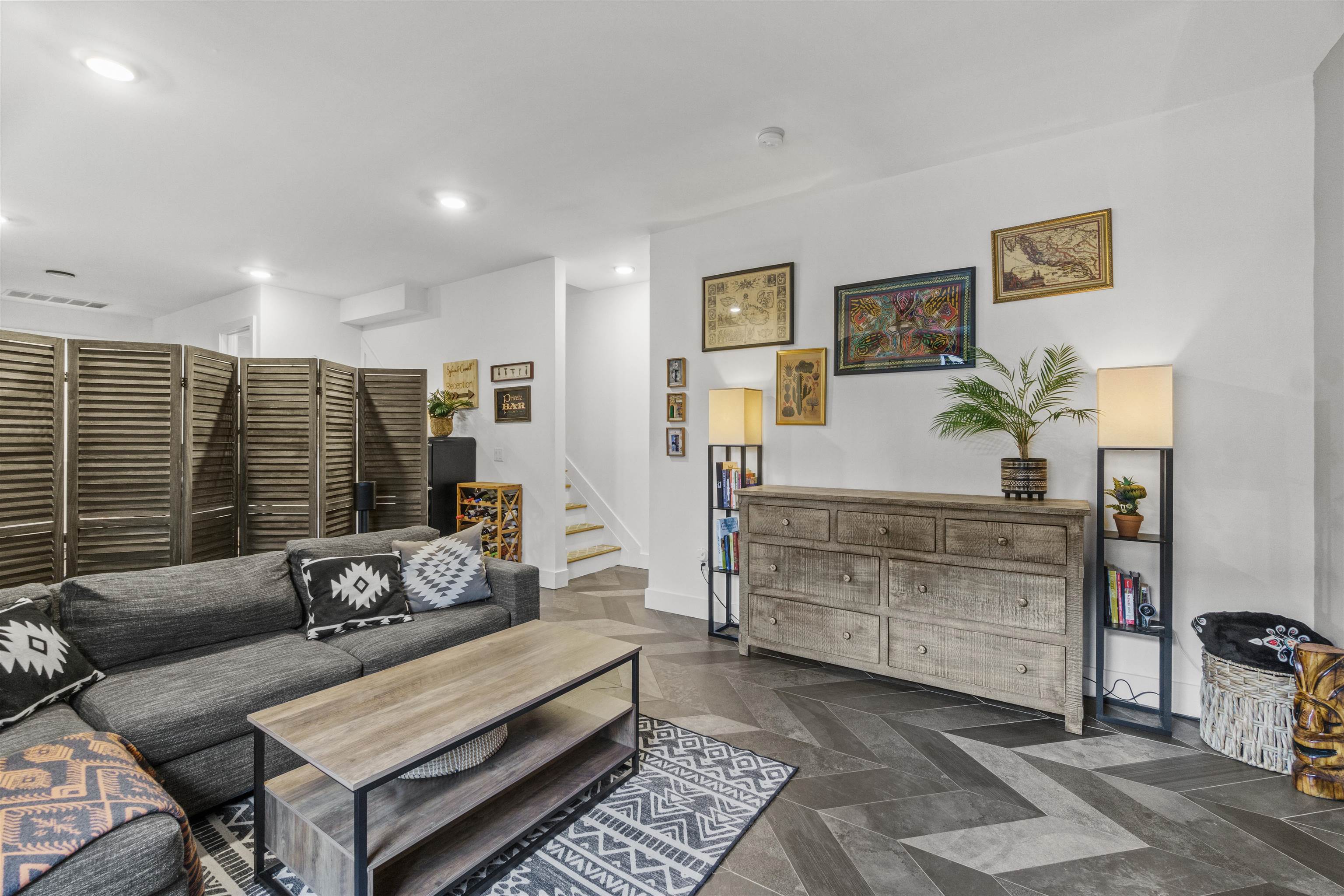 312 ARLINGTON AVE Unit: 1